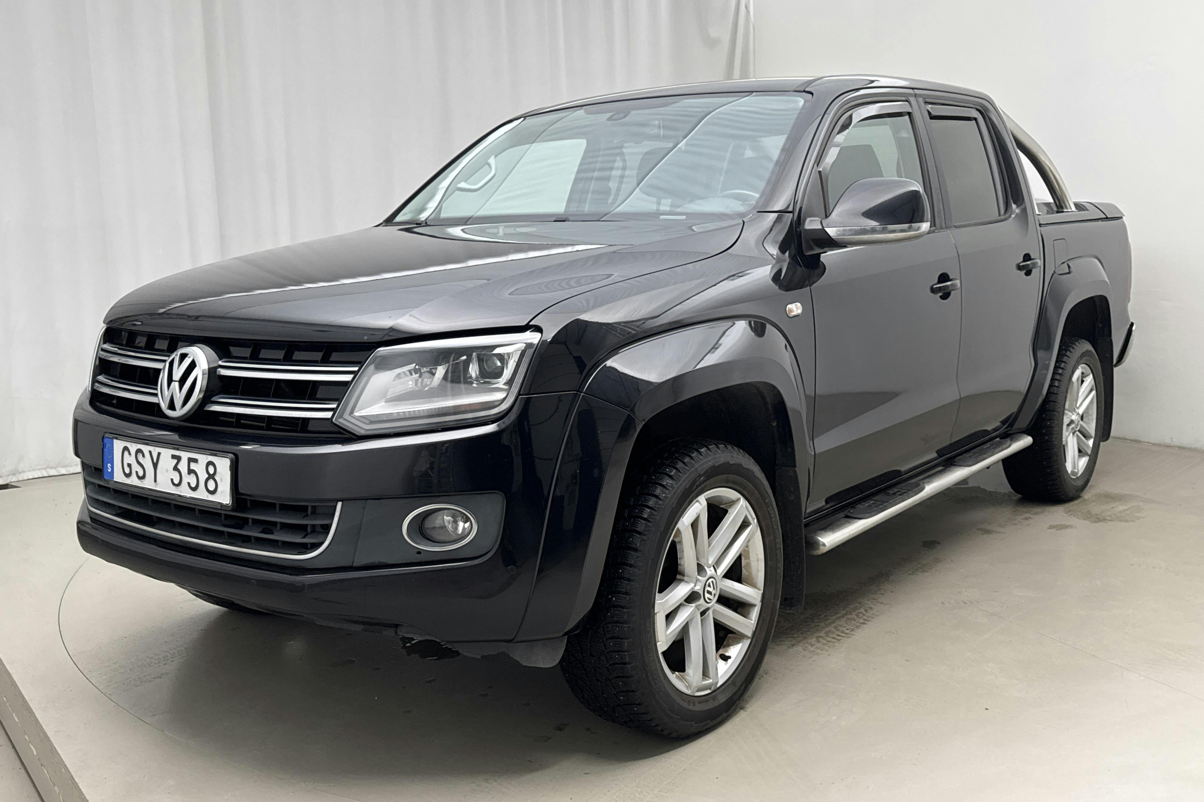 Esittelykuva 1 osoitteesta 13: VW Amarok 2.0 TDI 4motion (180hk) - 158 280 km - Automaattinen - musta - 2015