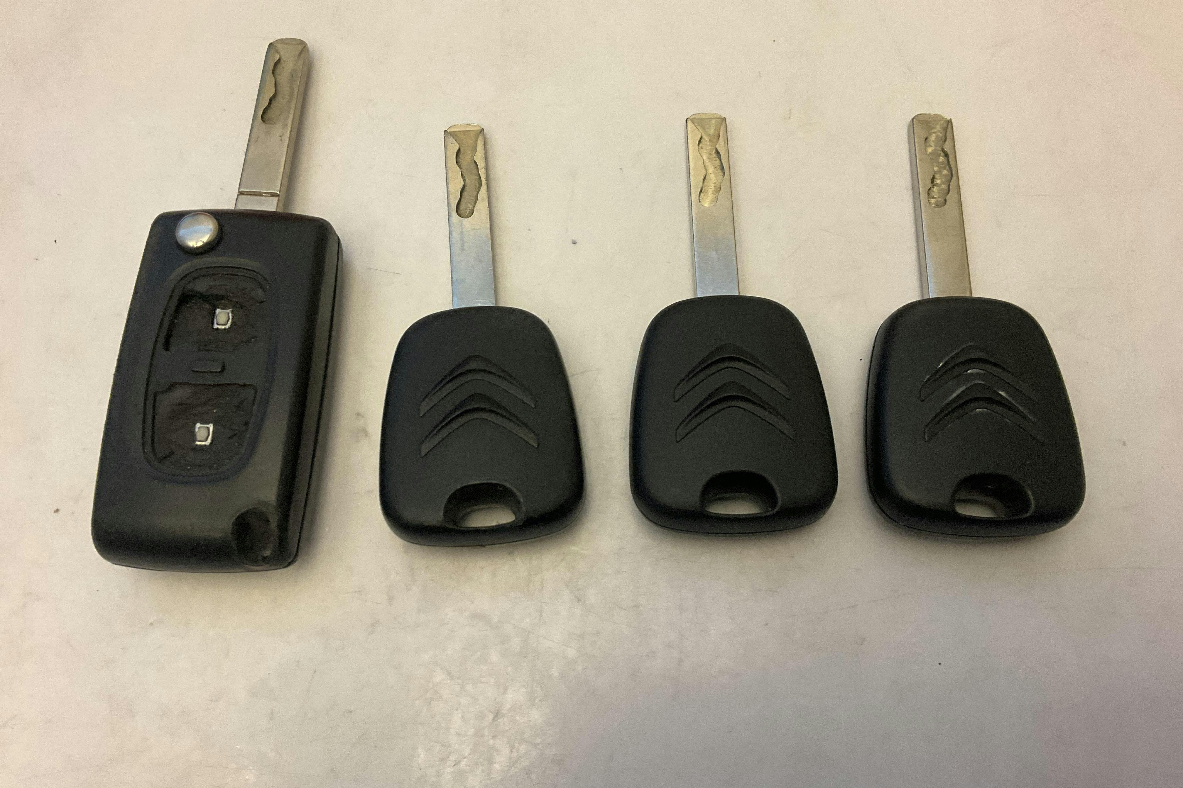 Presentation photo 15 of 15: Citroën Berlingo Family III 1.6 HDI (92hk) - 239 310 km - Manual - white - 2014