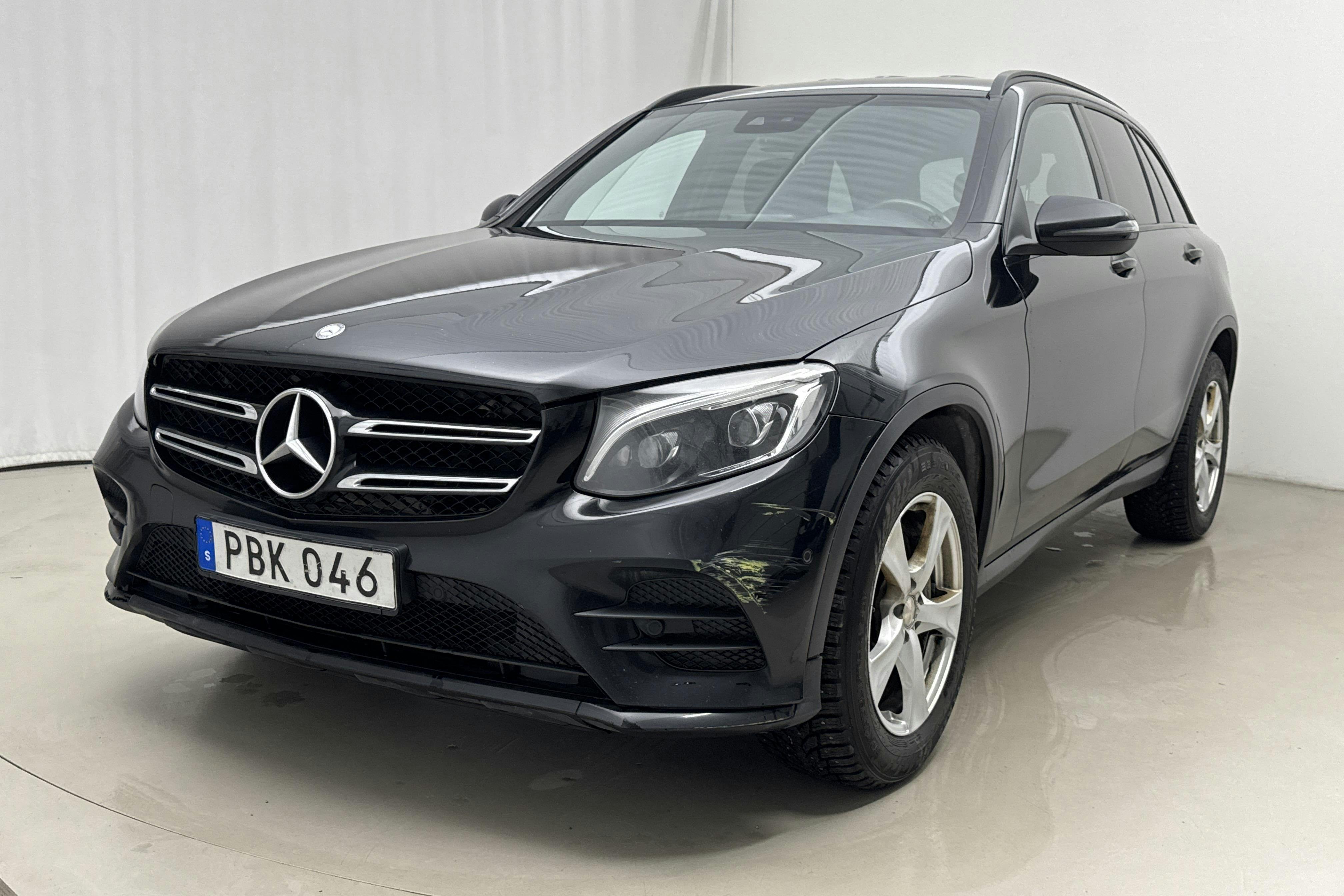 Presentation photo 1 of 18: Mercedes GLC 220 d 4MATIC X253 (170hk) - 249 510 km - Automatic - black - 2017