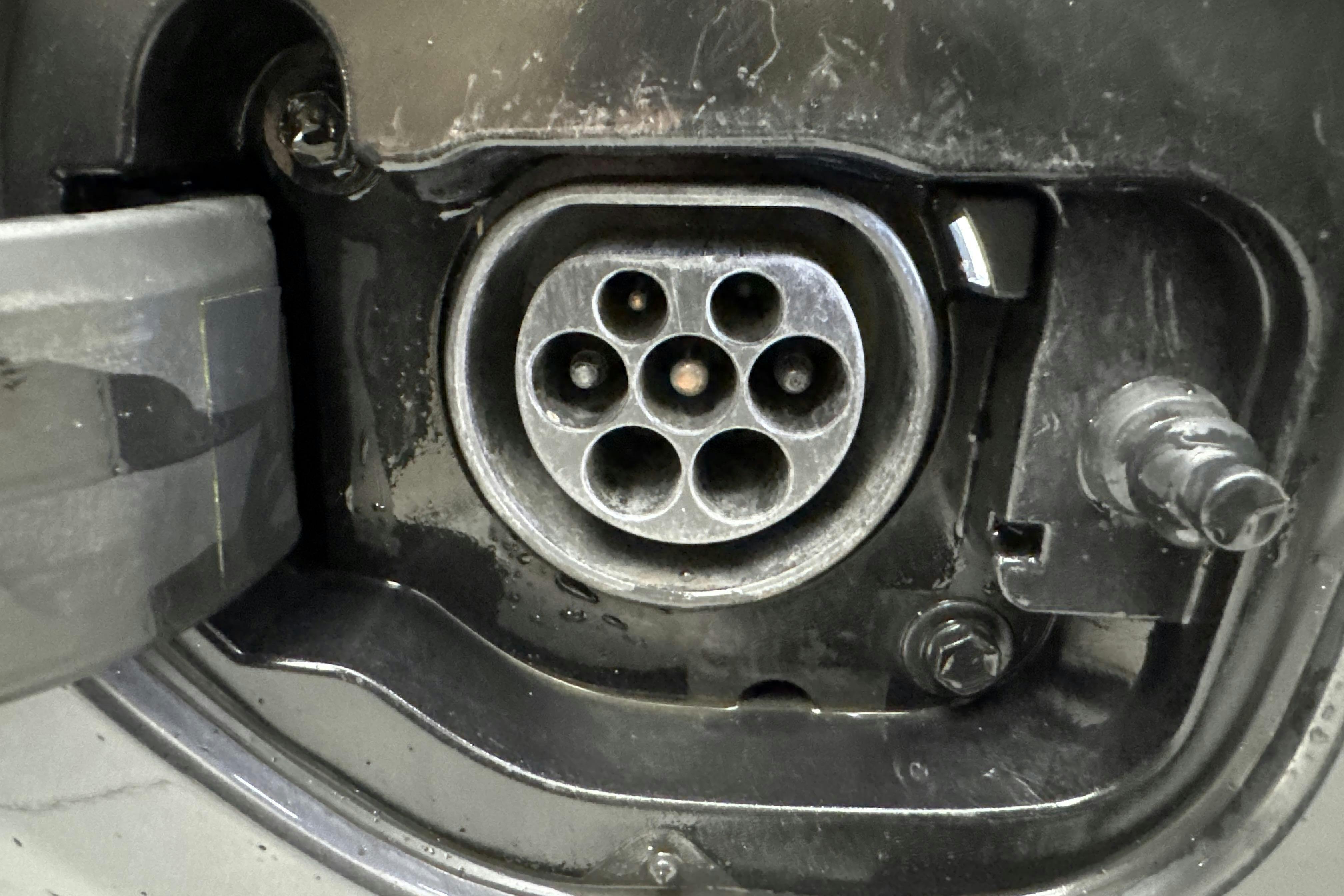 Presentation photo 18 of 18: KIA Optima 2.0 GDi Plug-in Hybrid SW (205hk) - 162 270 km - Automatic - gray - 2018