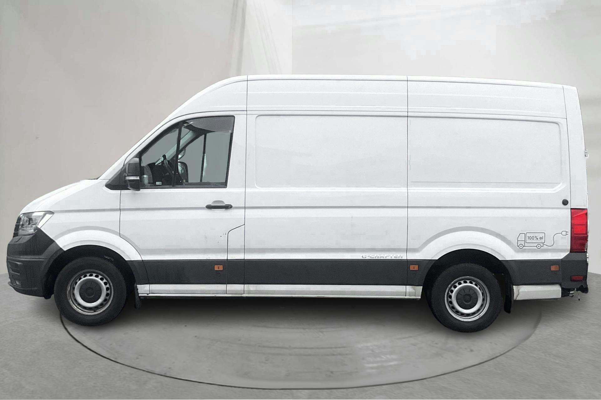 Presentationsfoto 2 av 13: VW E-Crafter 35 Skåp (136hk) - 3 704 mil - Automat - vit - 2022