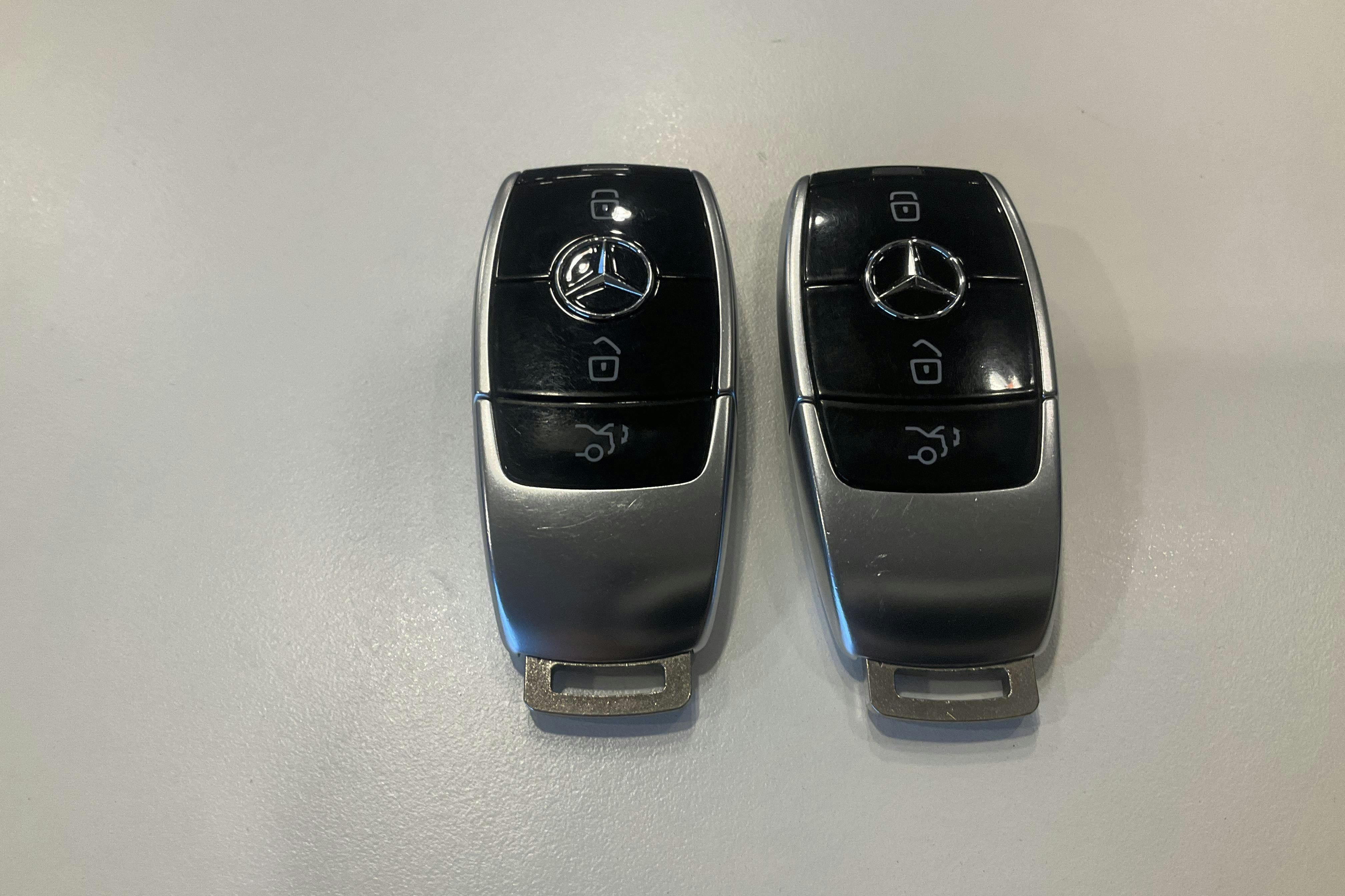 Presentation photo 22 of 22: Mercedes E 300 de Kombi 4MATIC S213 (306hk) - 107 870 km - Automatic - black - 2021