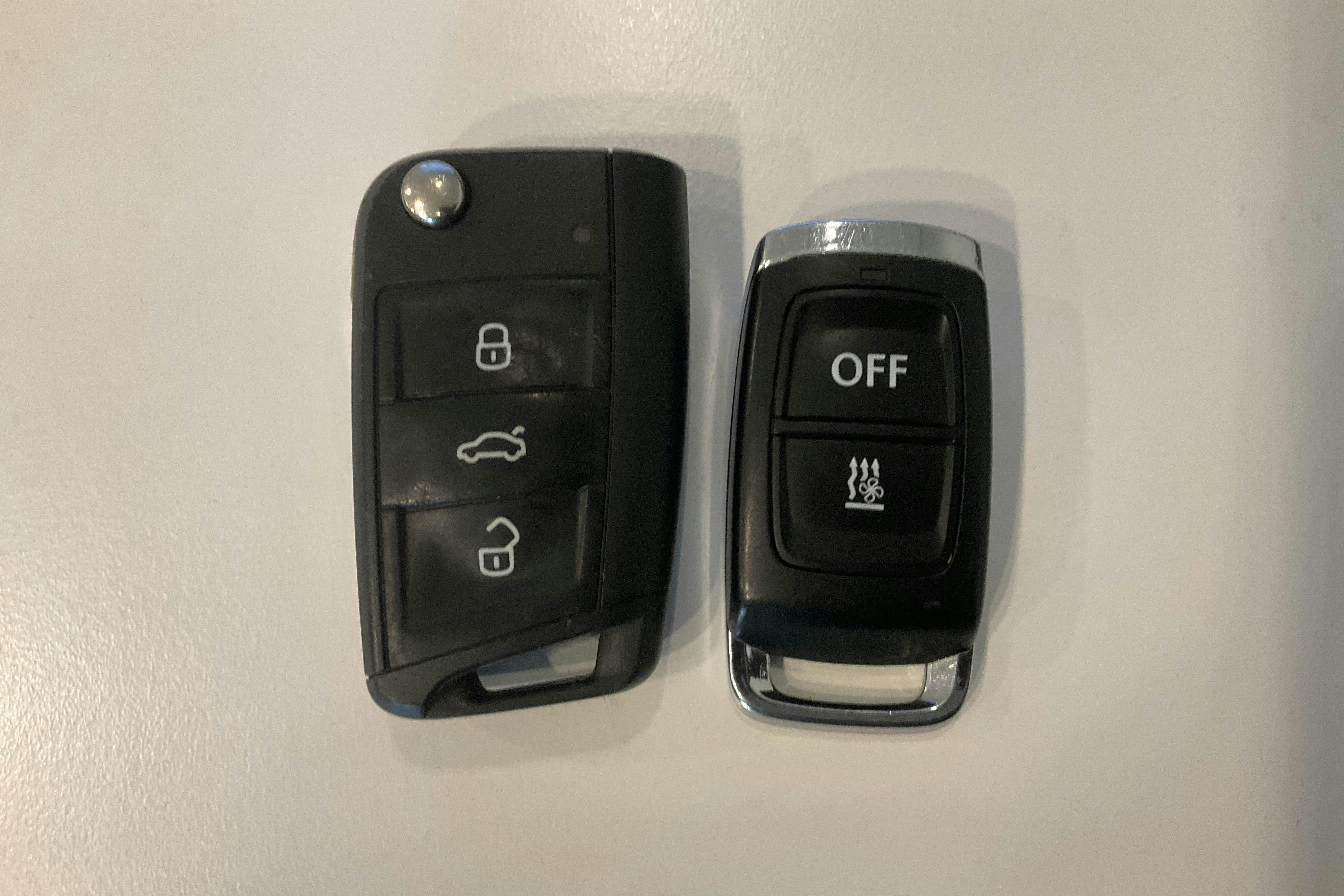 Esitlusfoto 16 aadressil 16: Skoda Octavia III 1.5 TSI G-TEC Combi (130hk) - 153 940 km - Automaatne - hõbe - 2020