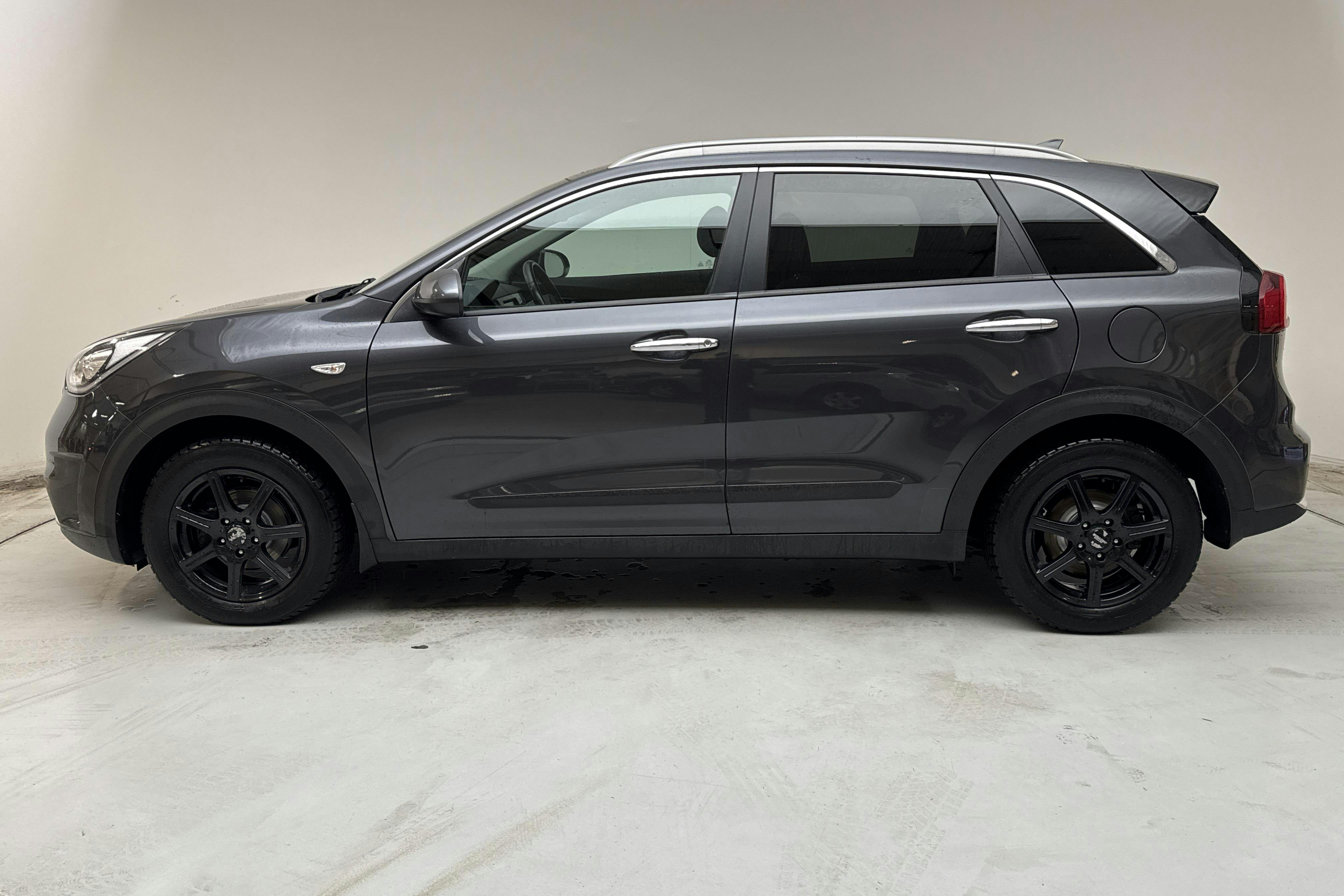 Presentation photo 2 of 14: KIA Niro Hybrid 1.6 (141hk) - 99 970 km - Automatic - gray - 2019