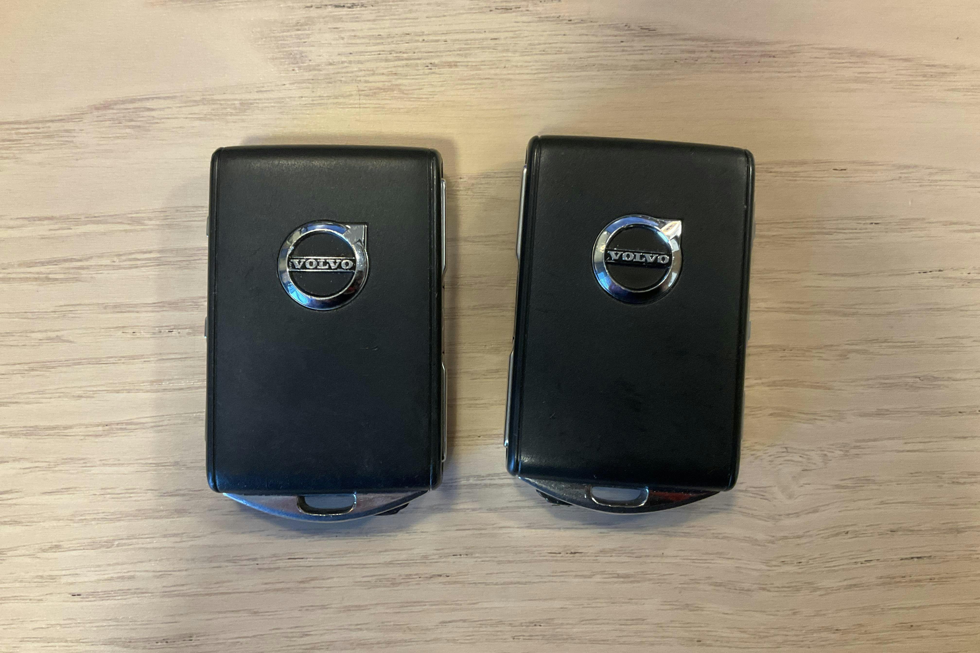 Presentation photo 16 of 16: Volvo V60 D4 Cross Country AWD (190hk) - 120 480 km - Automatic - white - 2019