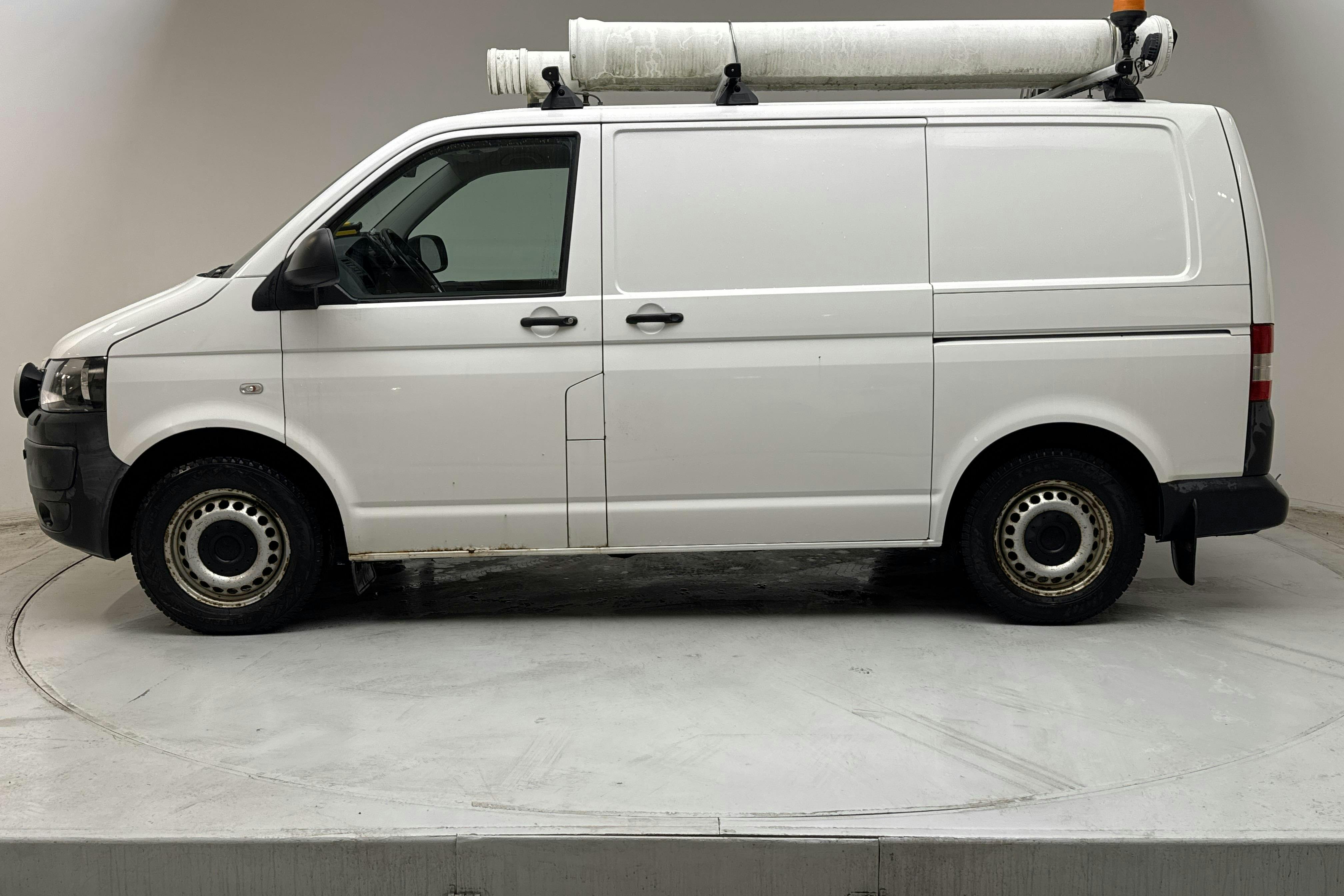 Presentation photo 2 of 13: VW Transporter T5 2.0 TDI 4MOTION (140hk) - 247 530 km - Manual - white - 2015