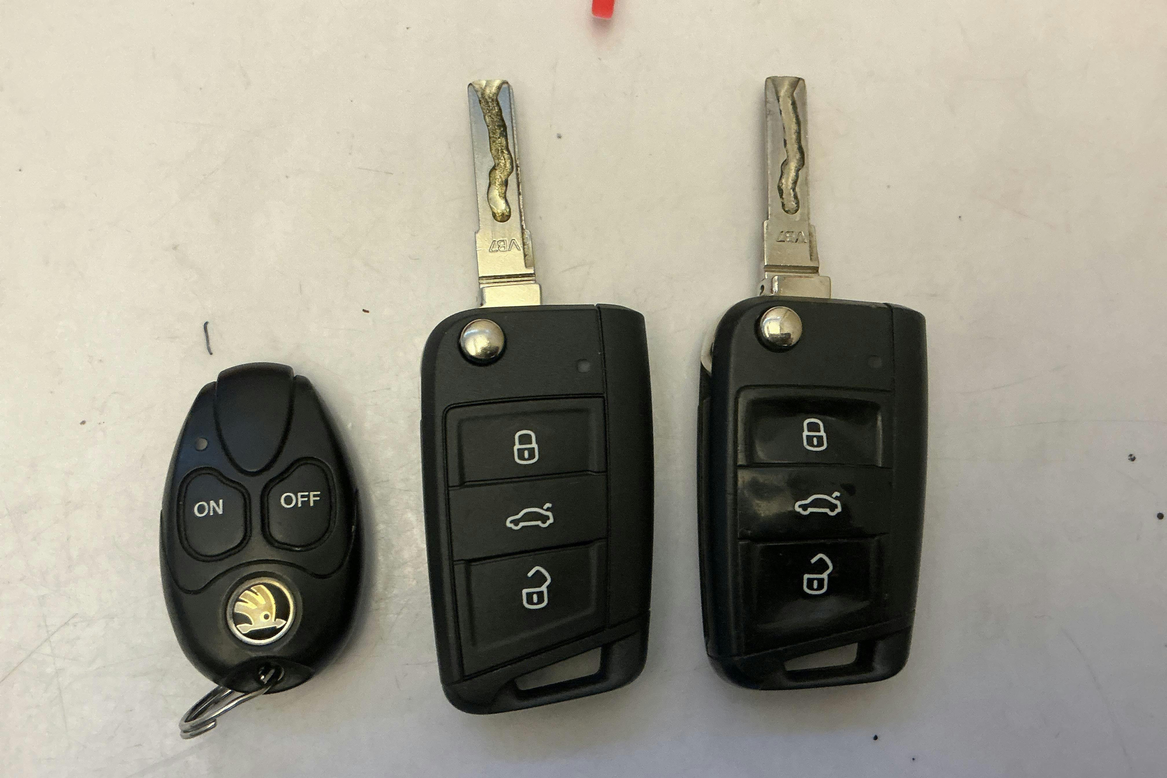 Presentation photo 13 of 13: Skoda Octavia III 1.6 TDI CR Combi 4X4 (105hk) - 139 540 km - Manual - white - 2014