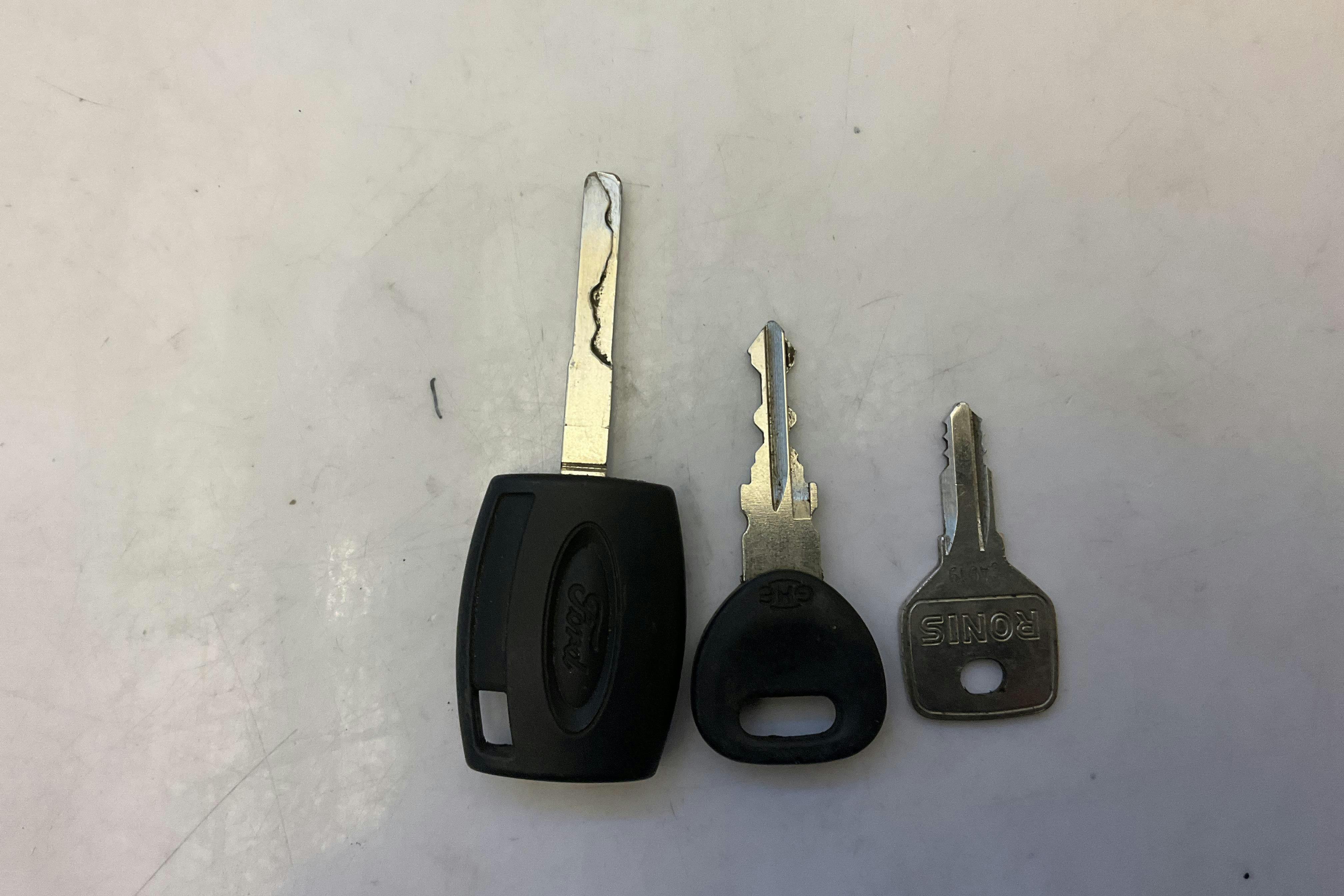 Esittelykuva 16 osoitteesta 16: Ford Ranger 2.2 TDCi 4WD (150hk) - 0 km - Manuaalinen - valkoinen - 2014