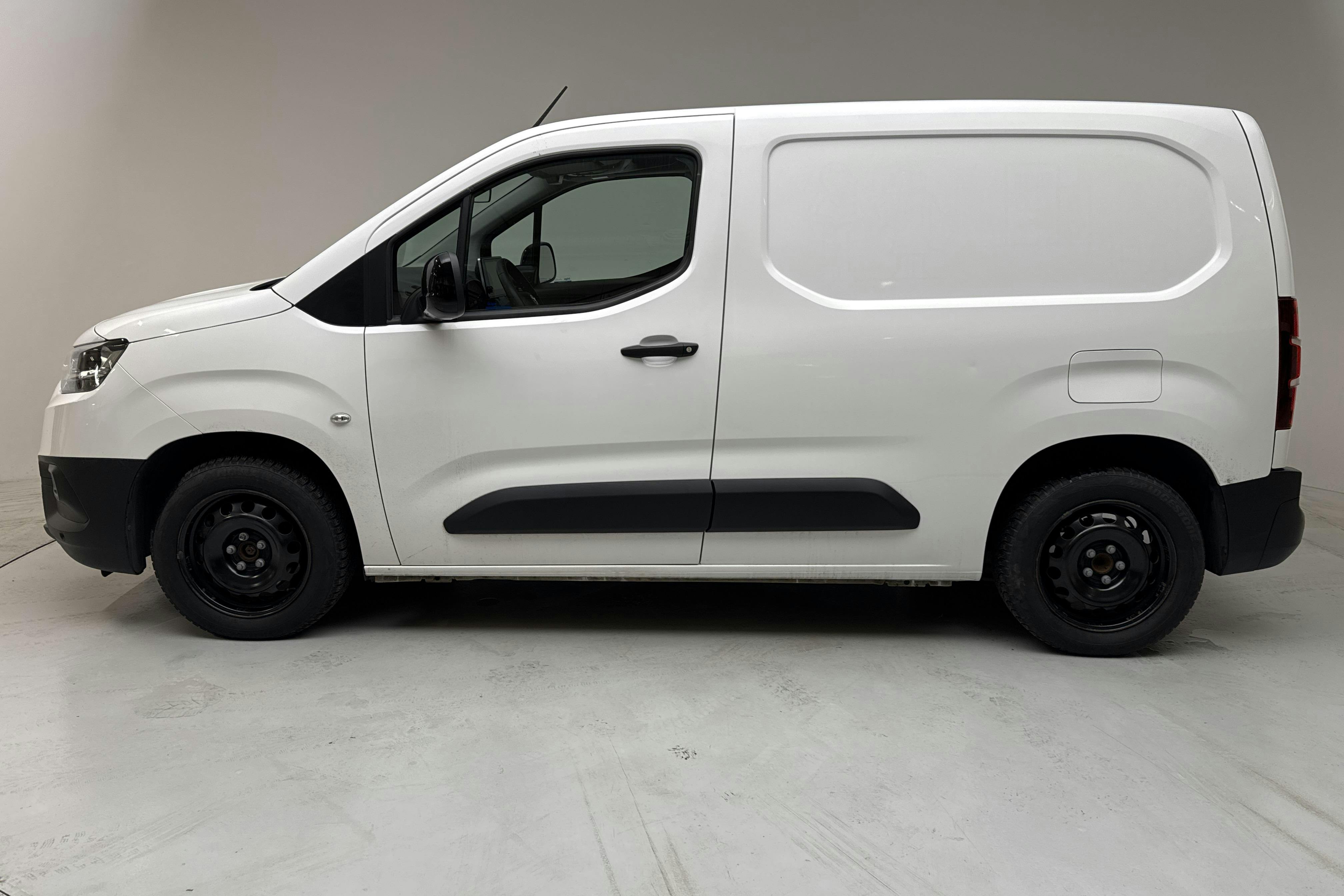 Presentation photo 2 of 12: Toyota PROACE CITY 1.5D (130hk) - 88 390 km - Automatic - white - 2022