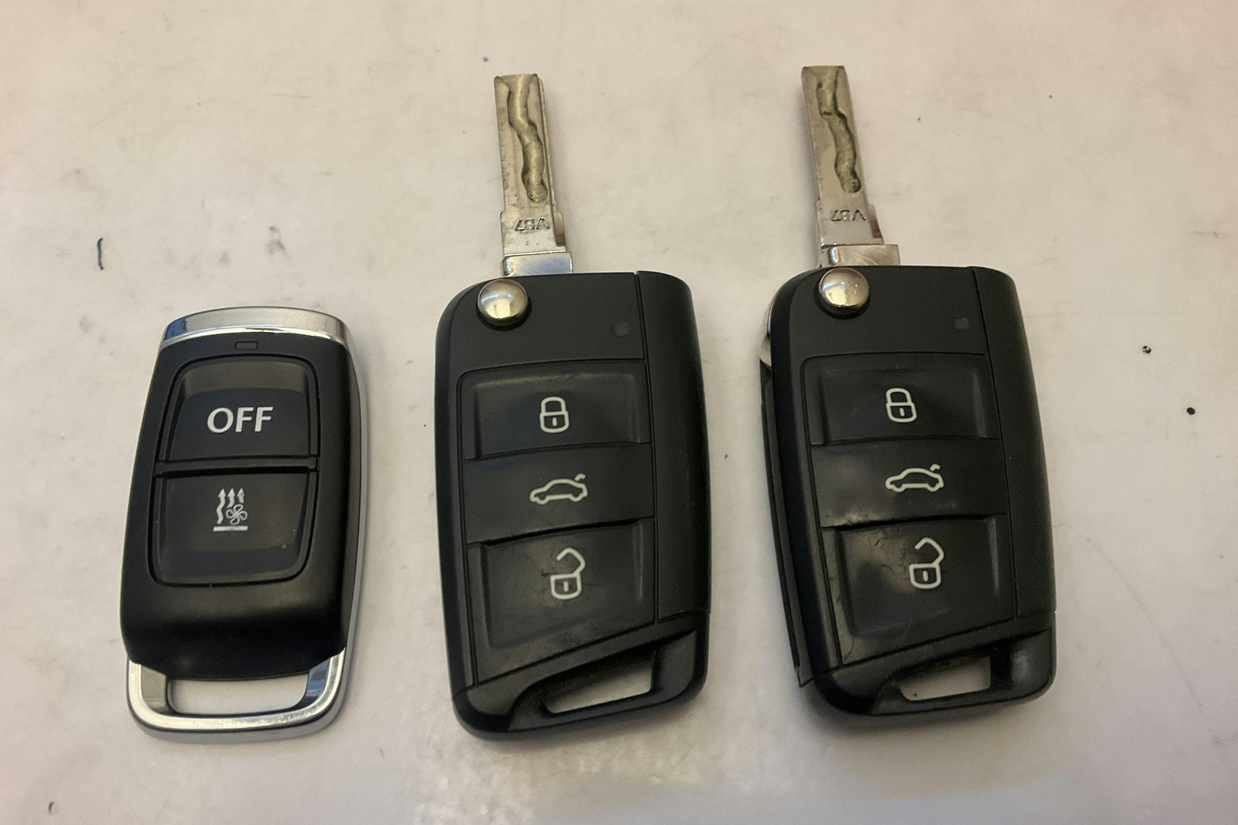 Presentation photo 15 of 15: Skoda Octavia Scout II 2.0 TDI 4X4 (150hk) - 160 320 km - Manual - white - 2017