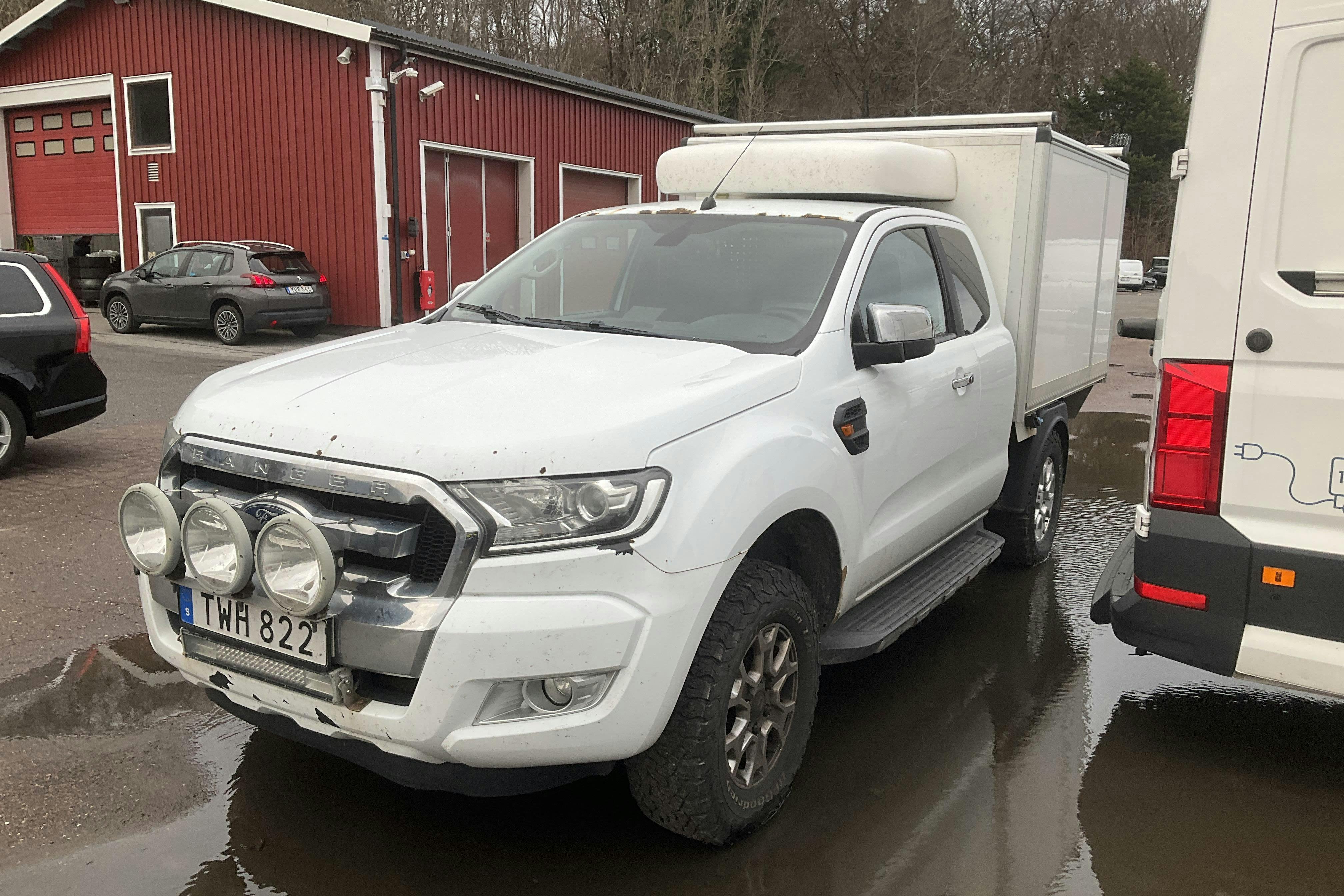 Presentationsfoto 1 av 15: Ford Ranger 2.2 TDCi 4WD (160hk) - 22 777 mil - Manuell - vit - 2017