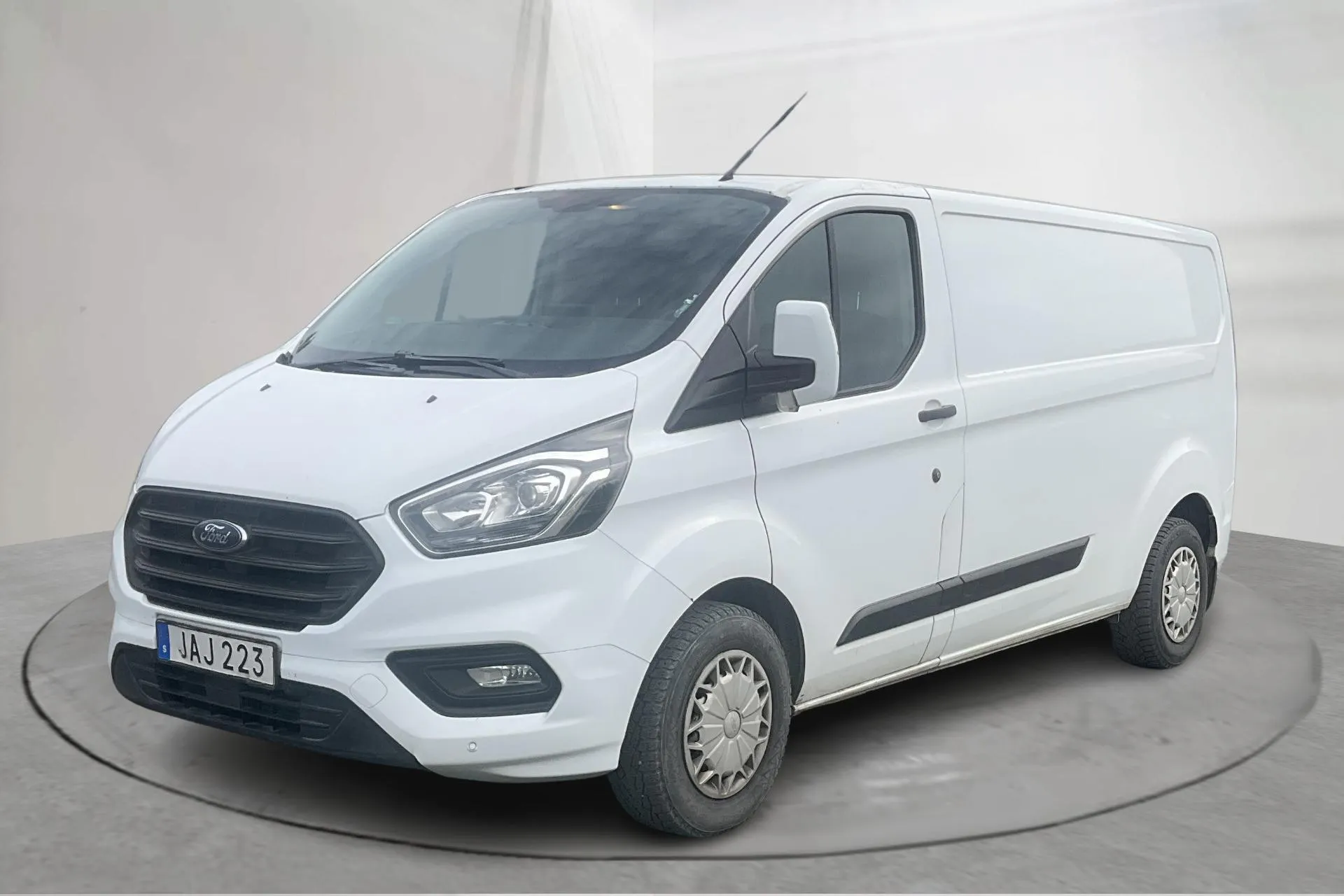 Presentationsfoto 1 av 14: Ford Transit Custom 300 (130hk) - 15 151 mil - Automat - vit - 2018
