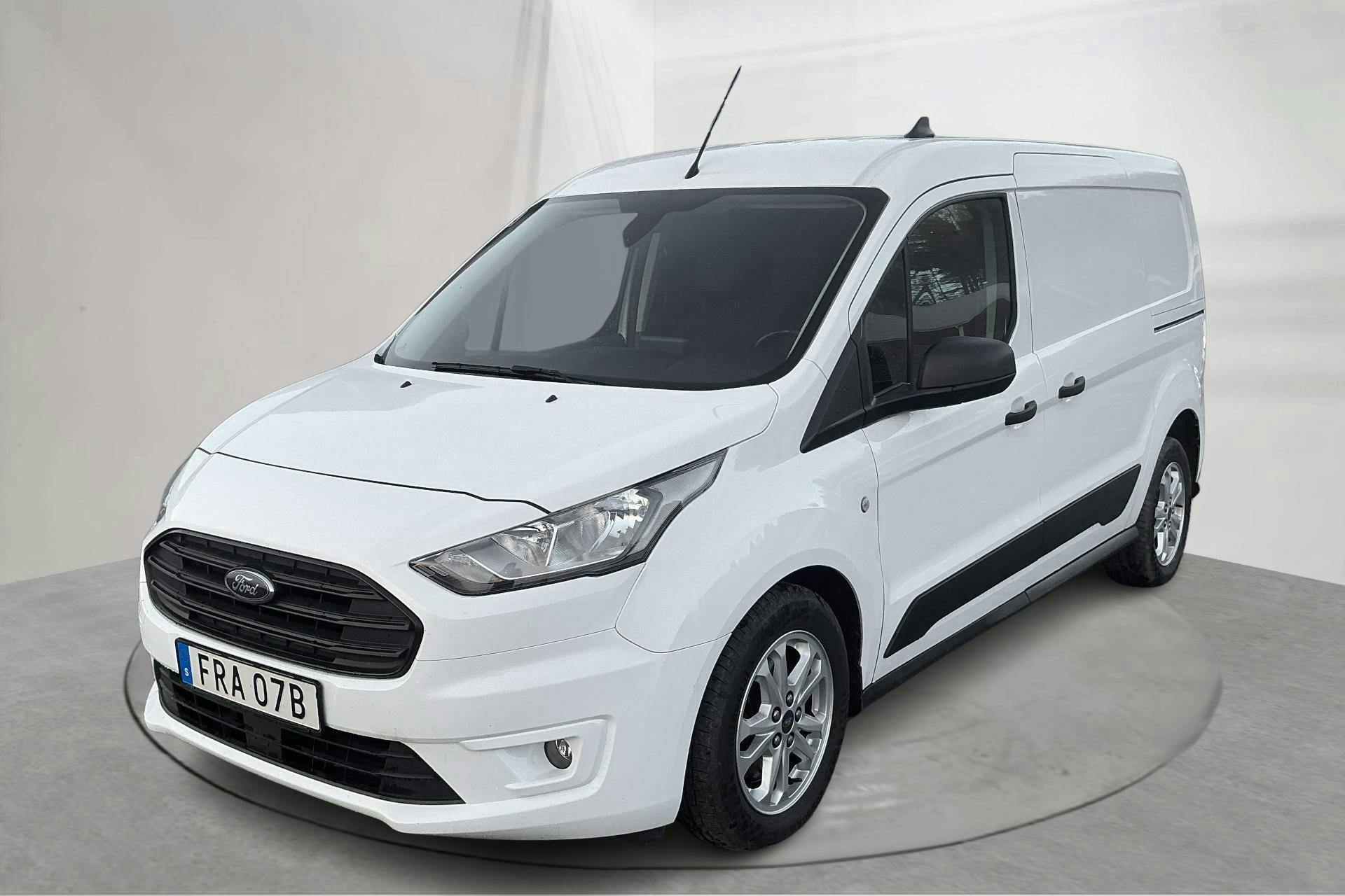 Presentation photo 1 of 12: Ford Transit Connect 1.5 EcoBlue (100hk) - 37 950 km - Automatic - white - 2023