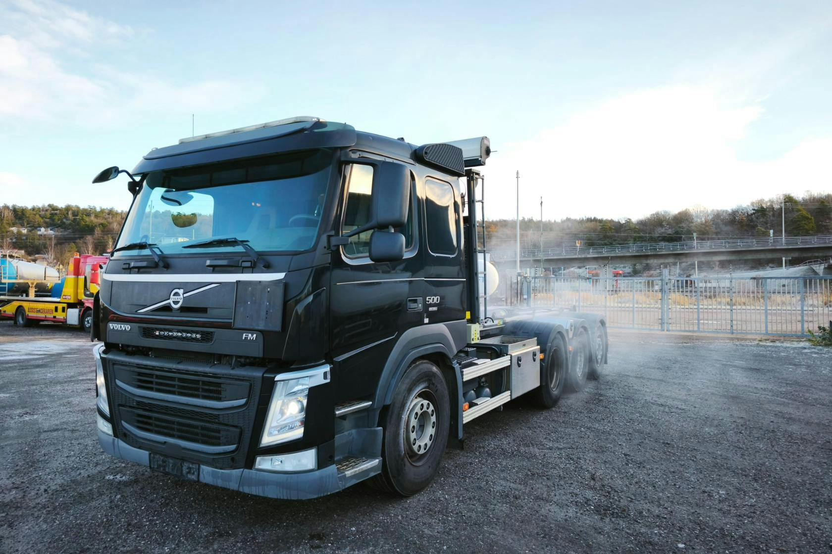 Esittelykuva 1 osoitteesta 113: Volvo FM500 - 365 260 km - Automaattinen - musta - 2018
