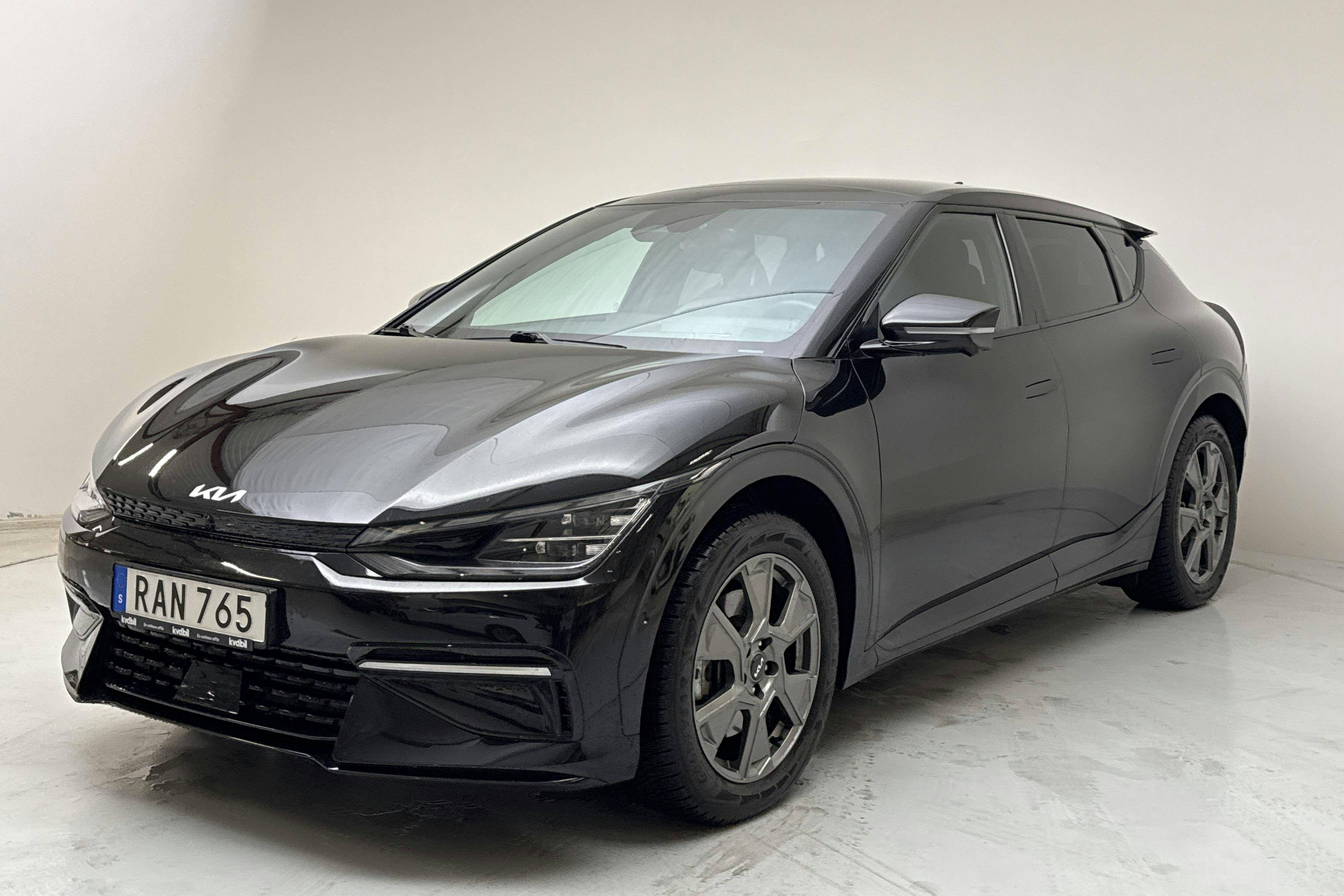 KIA EV6 AWD (325hk) - 60 180 km - Automaatne - must - 2023