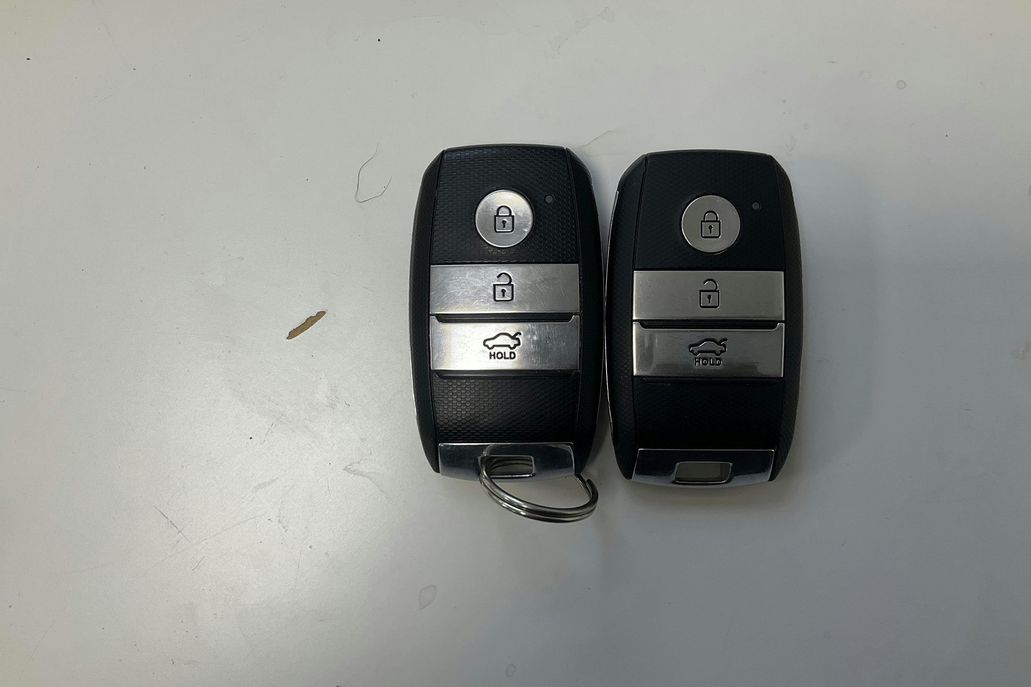 Zdjęcie prezentacyjne 23 z 23: KIA Optima 2.0 GDi Plug-in Hybrid SW (205hk) - 177 640 km - Automatyczna - biały - 2020