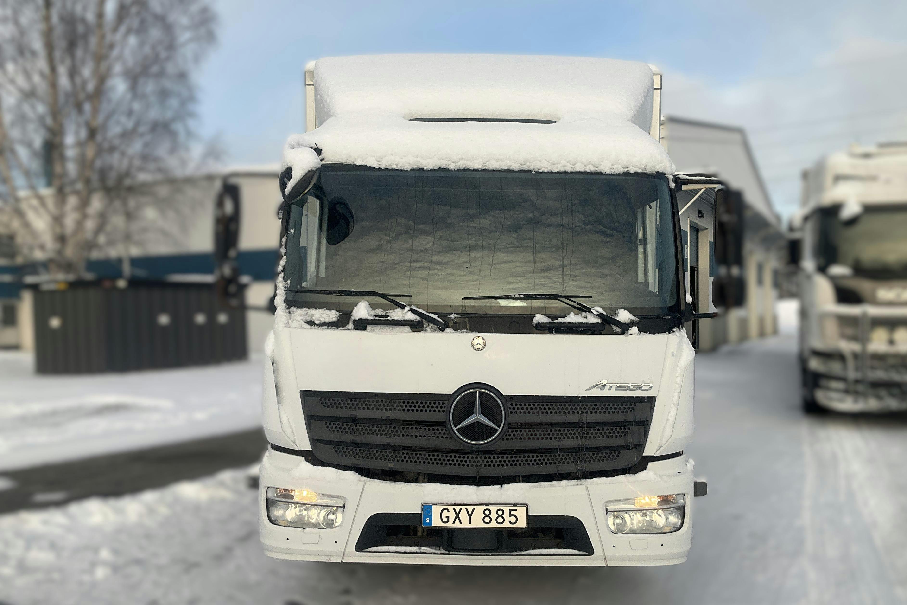 Presentation photo 2 of 47: MERCEDES ATEGO - 275 182 km - Automatic - 2015