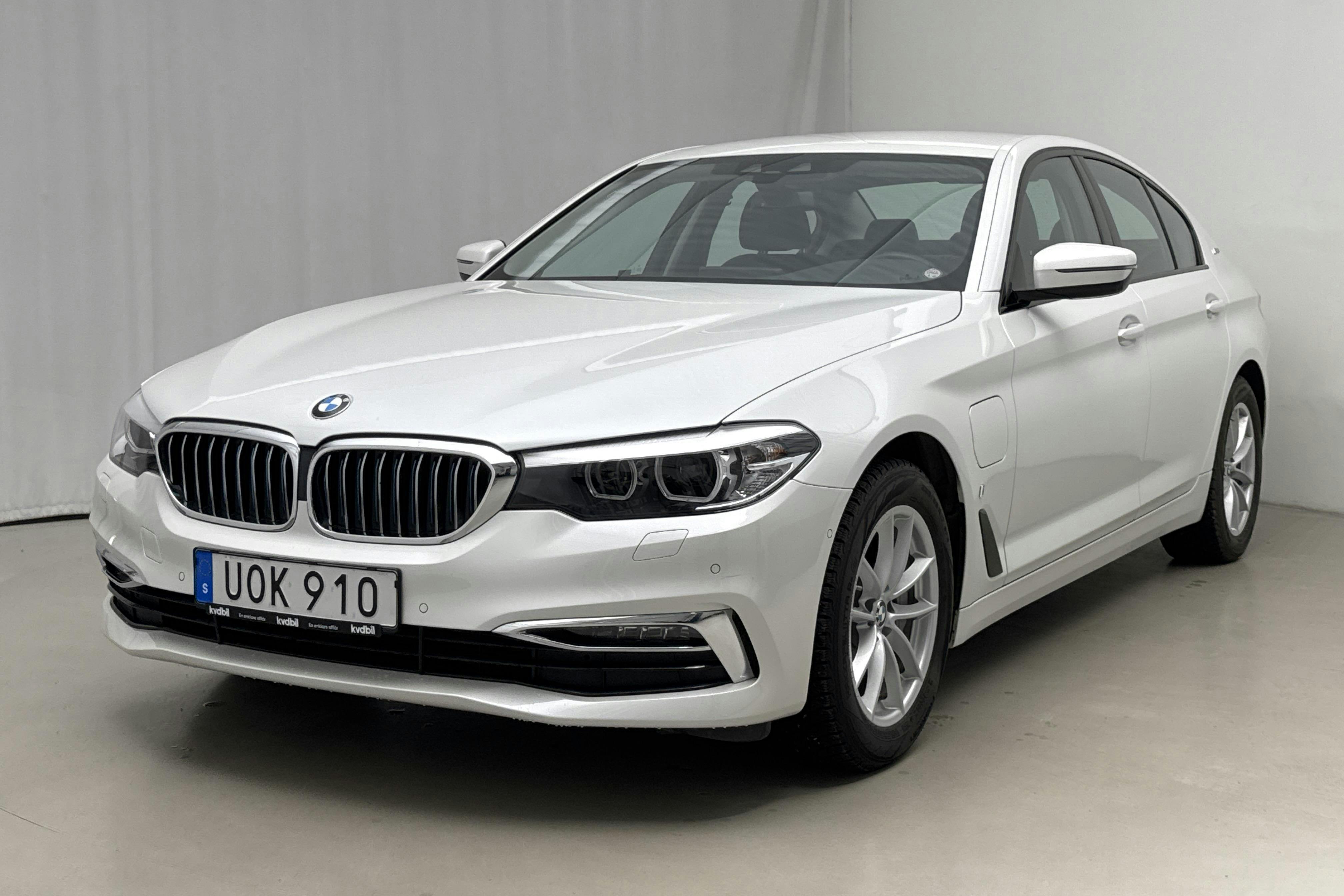 Presentation photo 1 of 22: BMW 530e iPerformance Sedan, G30 (252hk) - 76 770 km - Automatic - white - 2019