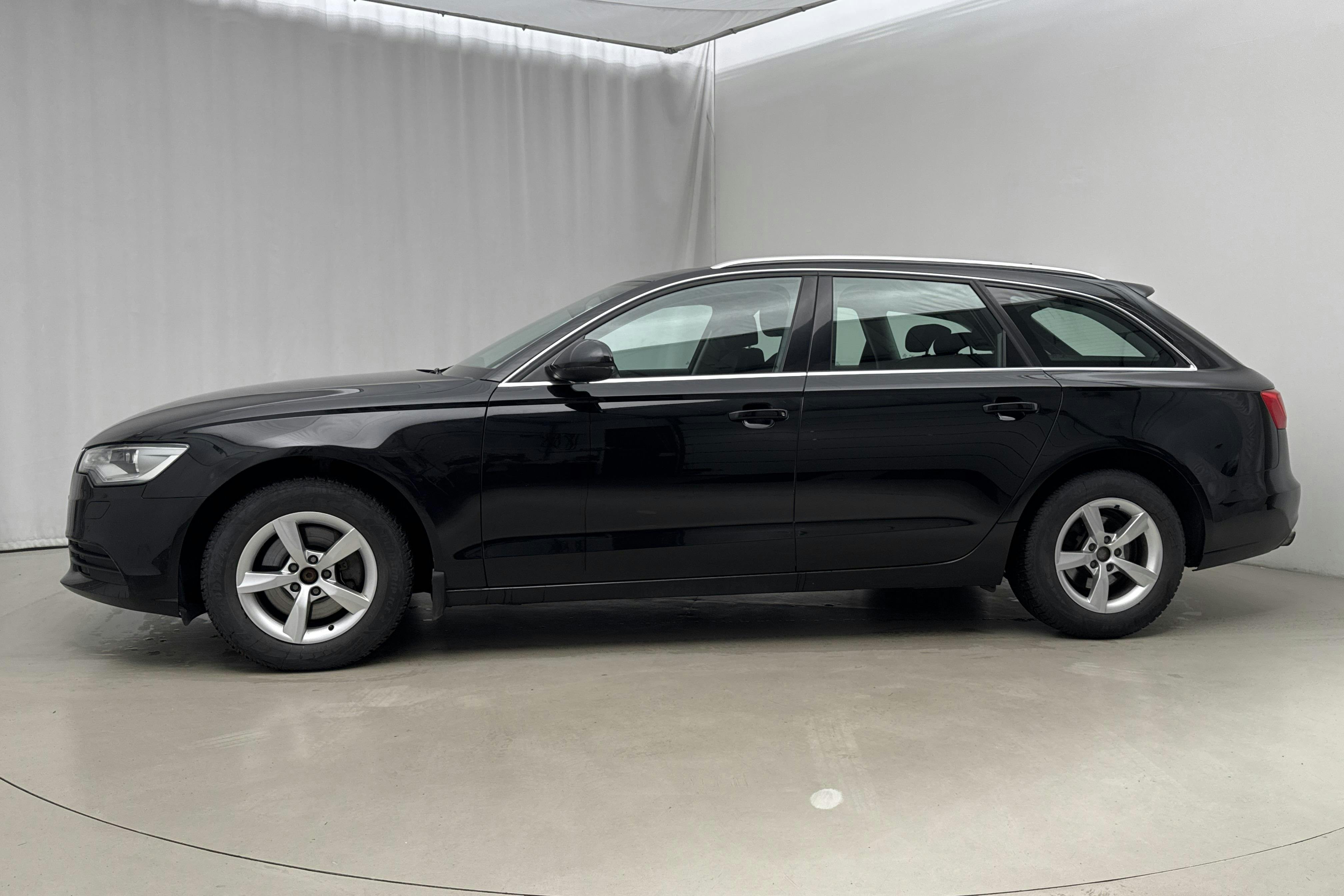 Presentation photo 2 of 17: Audi A6 2.0 TDI Avant (177hk) - 196 530 km - Automatic - black - 2014