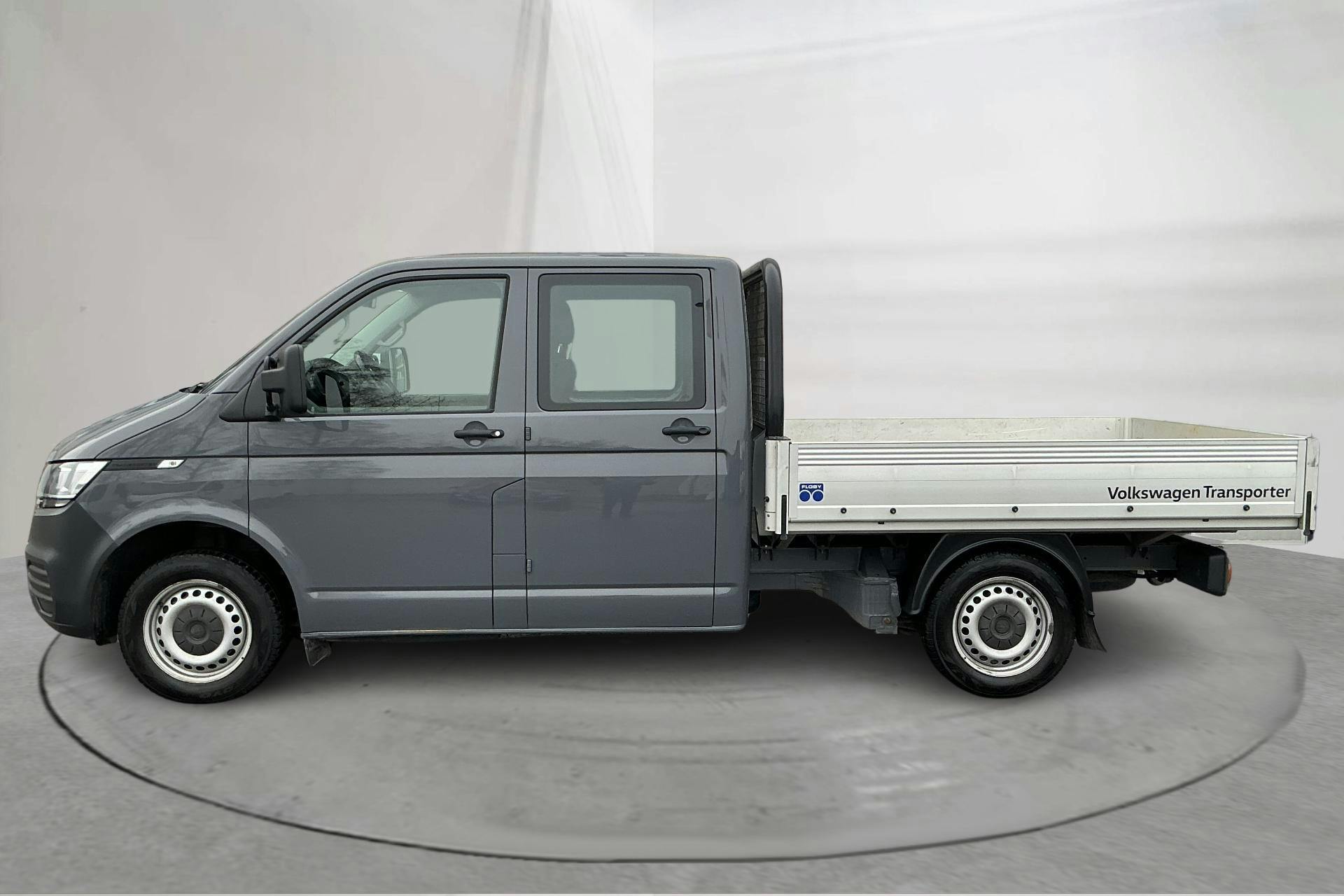 Presentation photo 2 of 13: VW Transporter Pickup T6.1 TDI (110hk) - 63 770 km - Manual - gray - 2021
