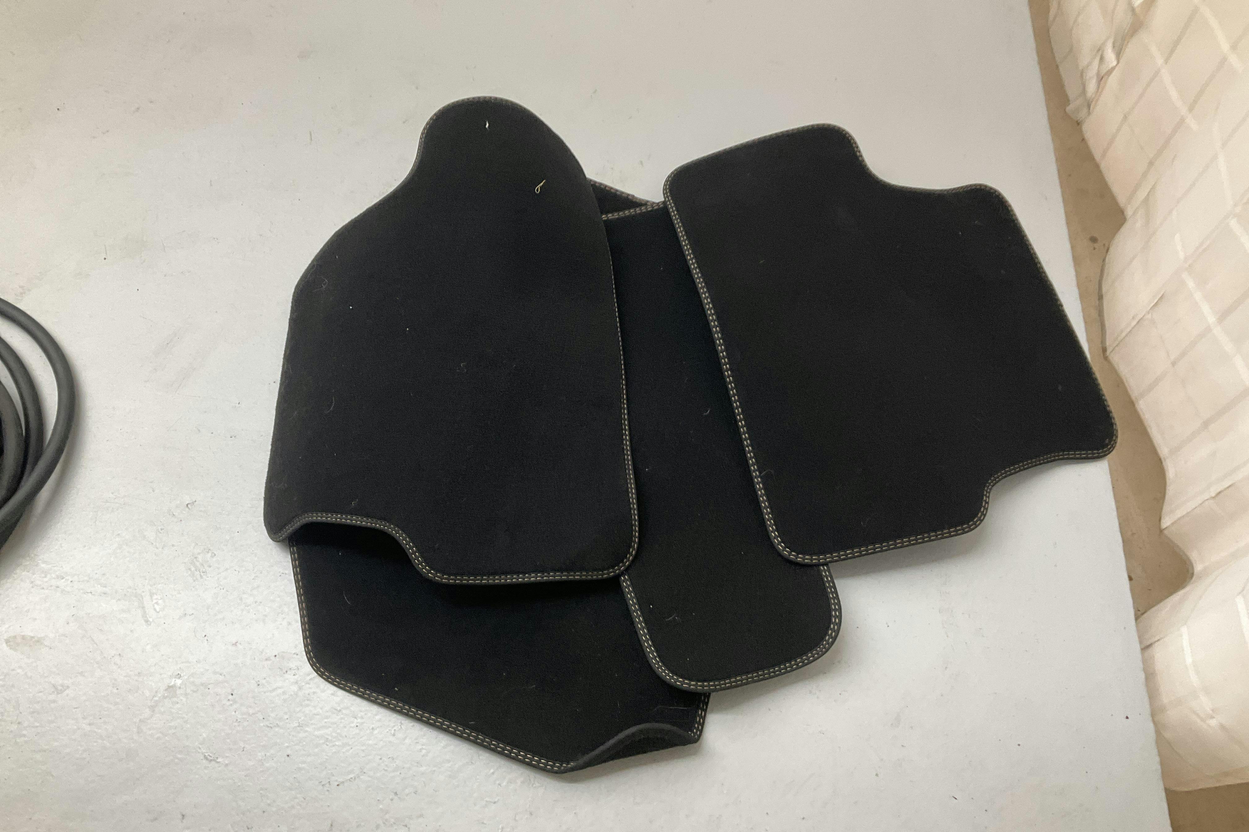 Esitlusfoto 14 aadressil 14: Peugeot e-2008 50kWh (136hk) - 54 450 km - Automaatne - hall - 2022