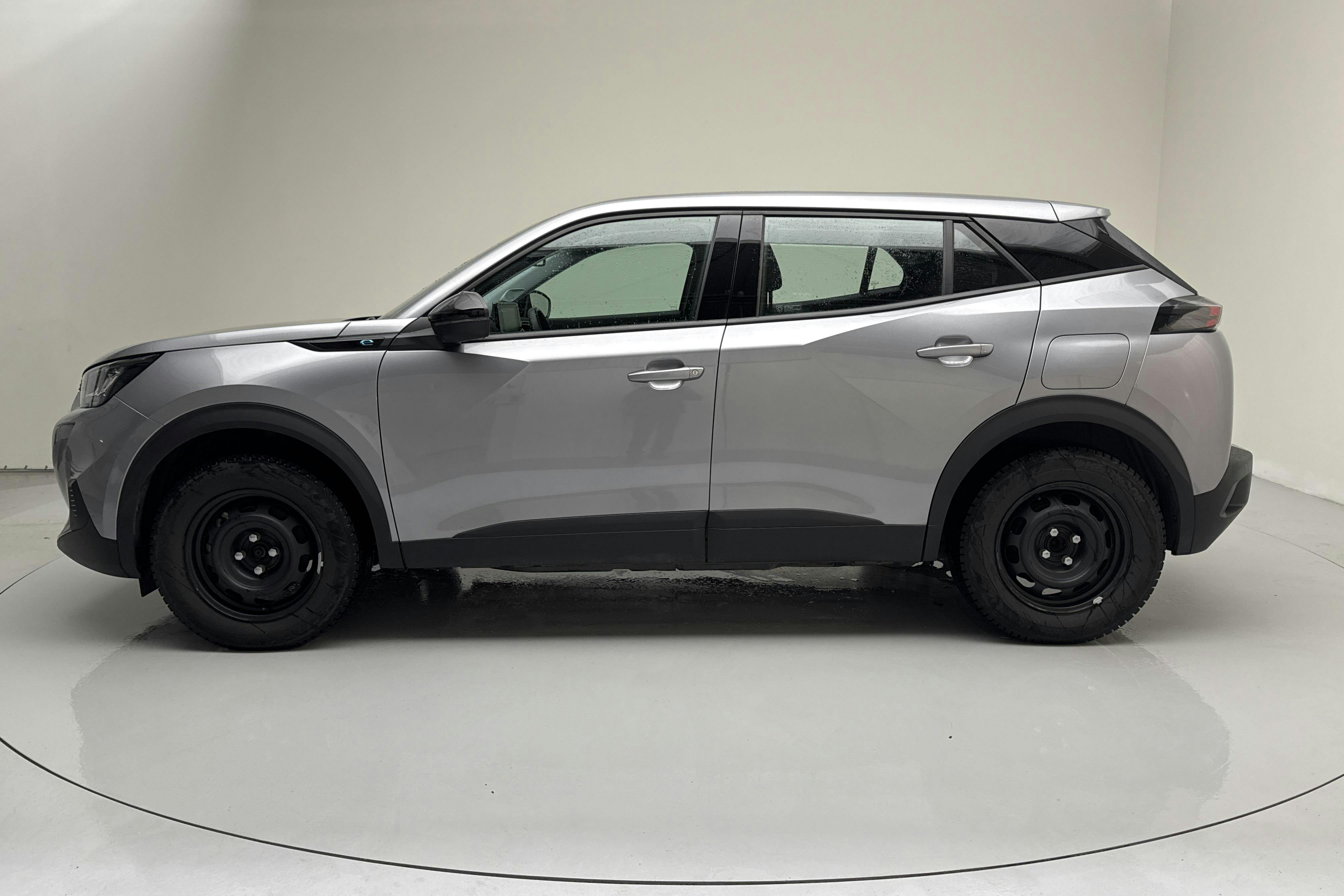 Esitlusfoto 2 aadressil 14: Peugeot e-2008 50kWh (136hk) - 54 450 km - Automaatne - hall - 2022