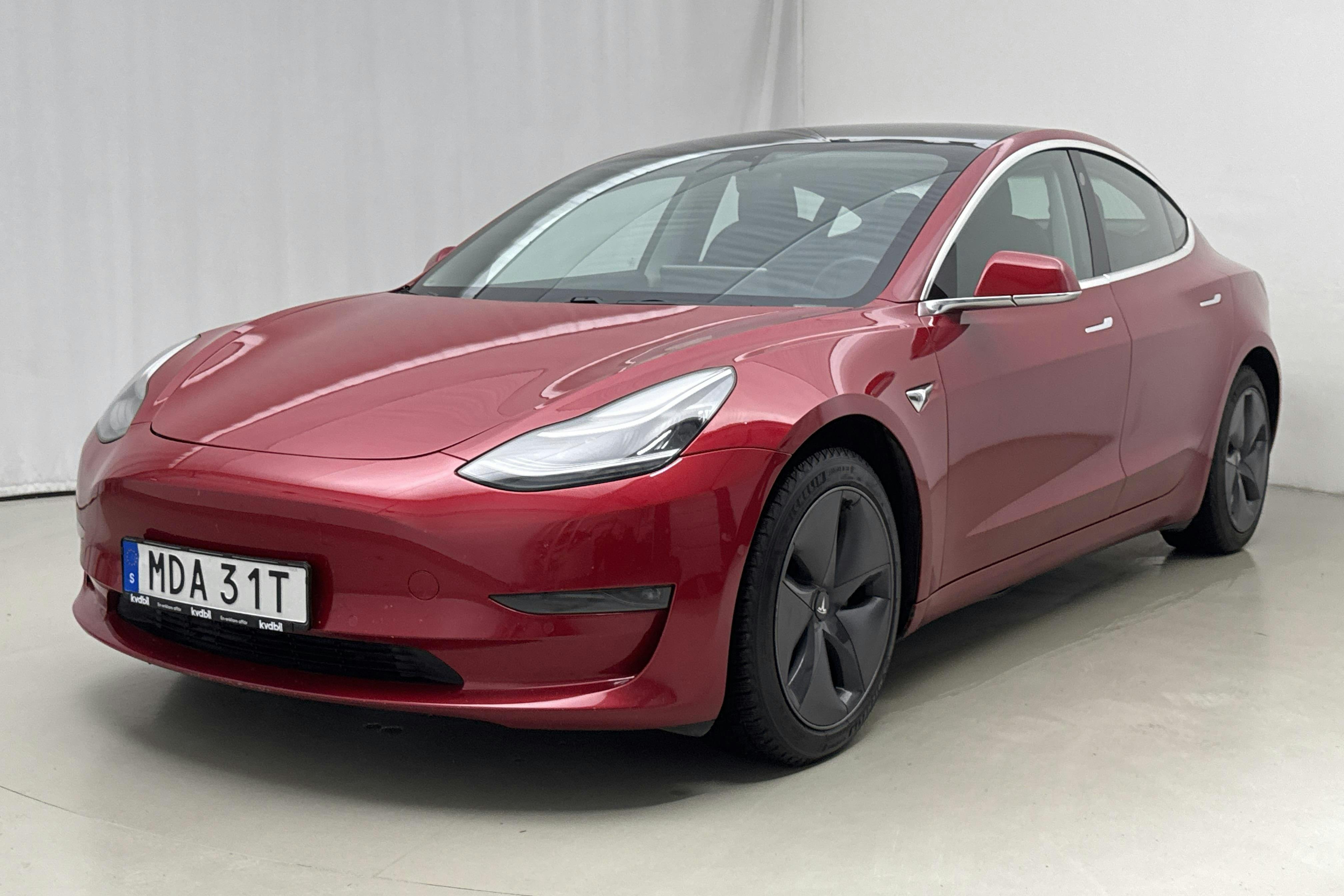 Esittelykuva 1 osoitteesta 23: Tesla Model 3 Long Range Dual Motor AWD - 137 120 km - Automaattinen - punainen - 2019