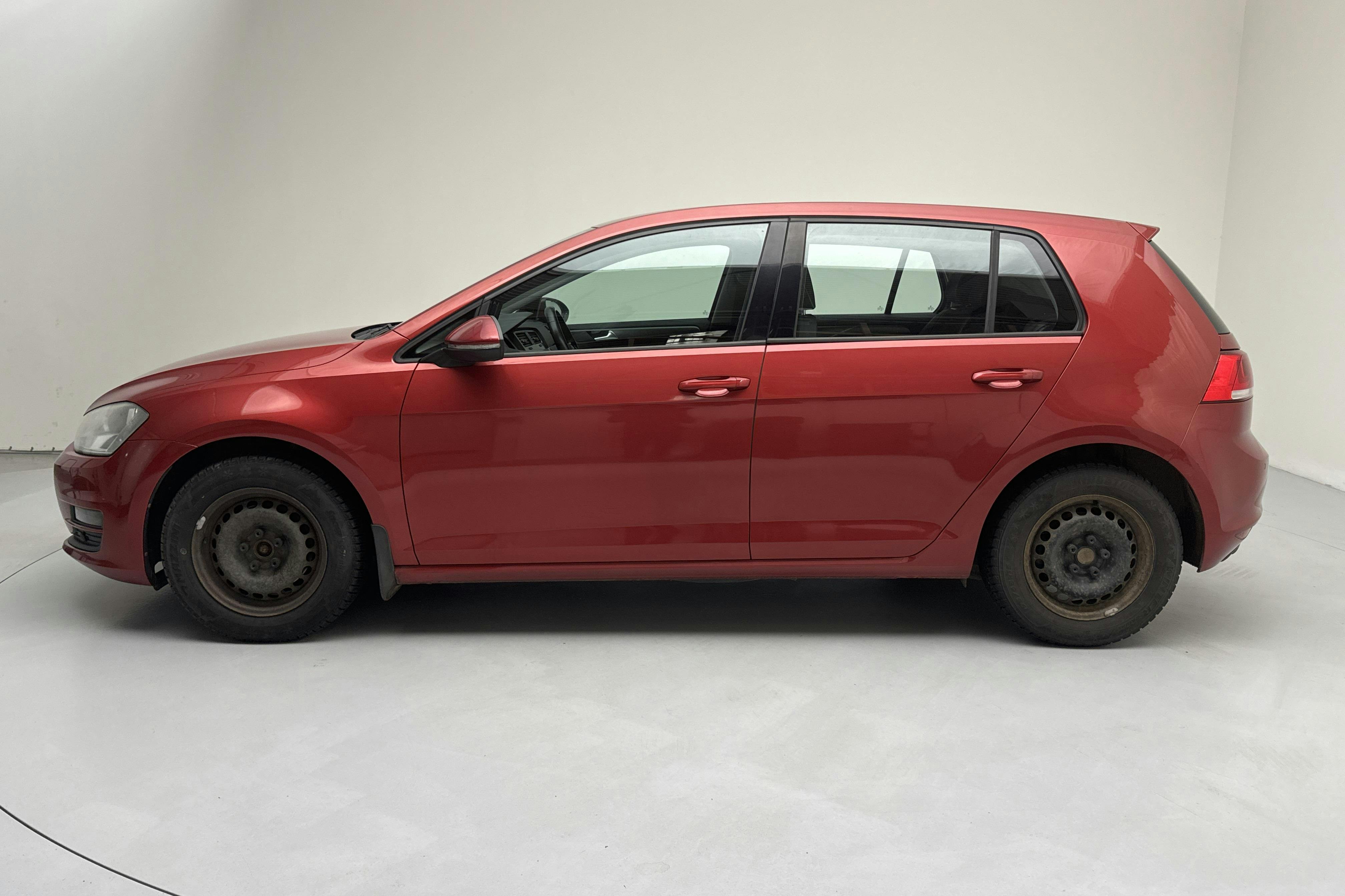 Presentation photo 2 of 12: VW Golf VII 1.4 TSI Multifuel 5dr (122hk) - 160 520 km - Manual - red - 2014