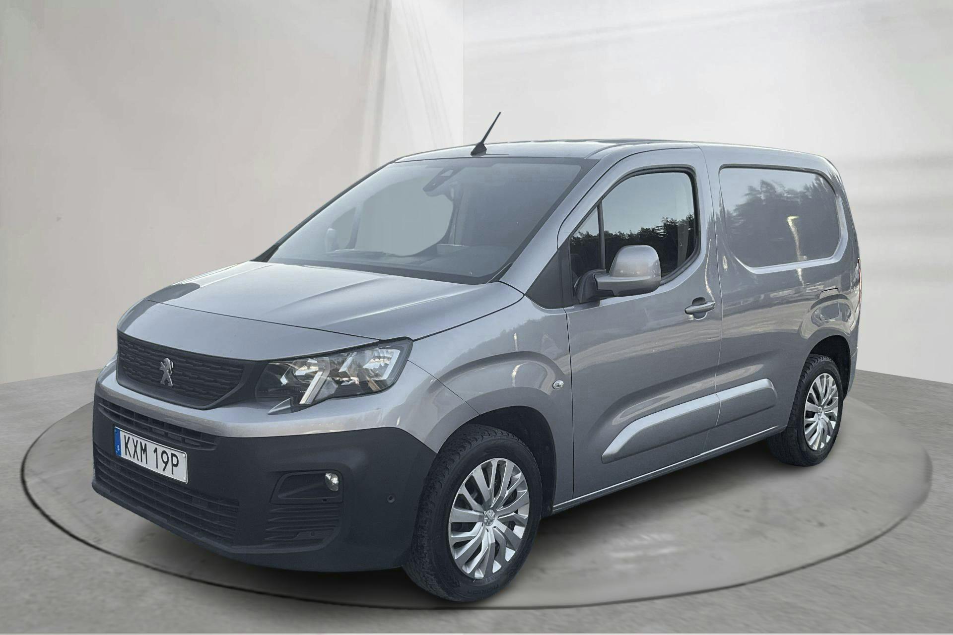 Presentation photo 1 of 13: Peugeot Partner 1.5 HDI Skåp (130hk) - 106 780 km - Automatic - gray - 2019