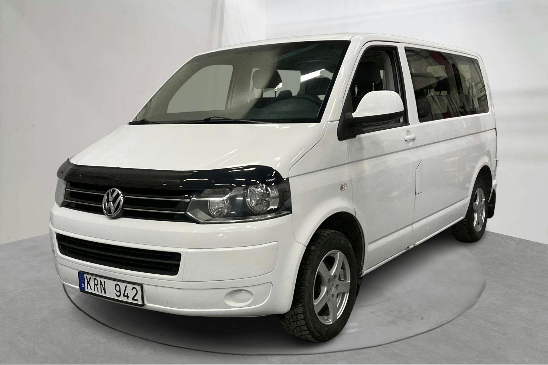 Zdjęcie prezentacyjne 1 z 13: VW Caravelle T5 2.0 (115hk) - 250 640 km - Manualna - biały - 2011