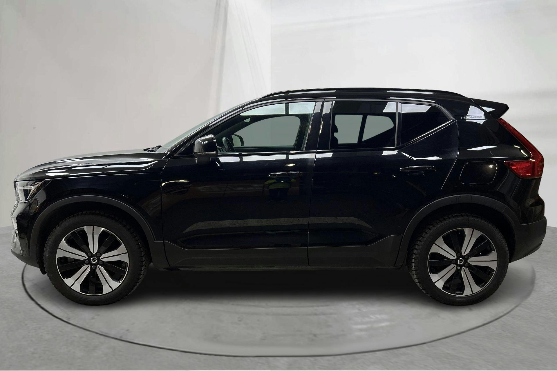 Esittelykuva 2 osoitteesta 18: Volvo XC40 P8 Recharge Twin AWD (408hk) - 98 780 km - Automaattinen - musta - 2023