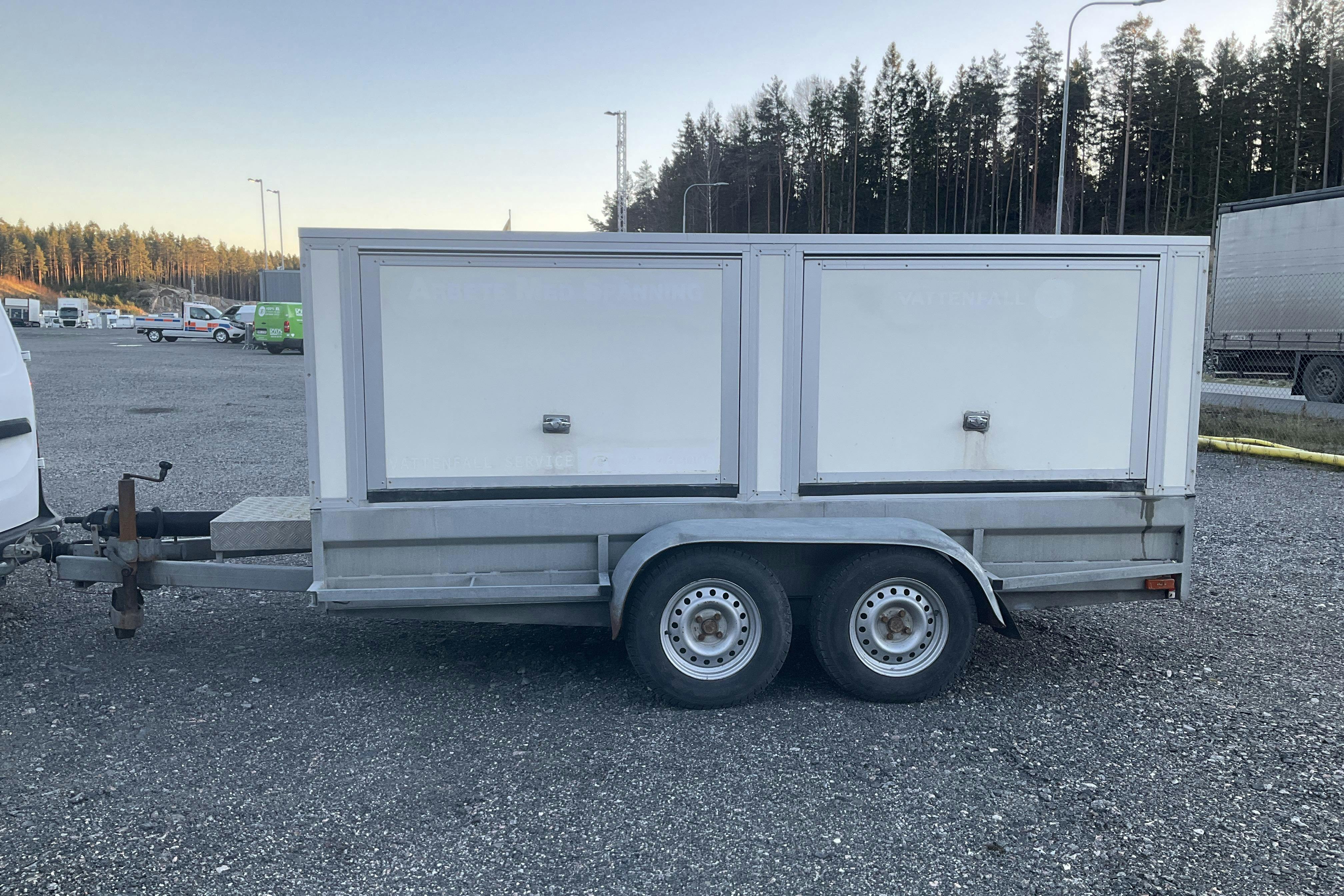 Presentation photo 2 of 8: BÅLSTA-SLÄPET 32039 32039 Verkstadsinredd skåpsläpvagn Släpvagn - 0 km - 2004