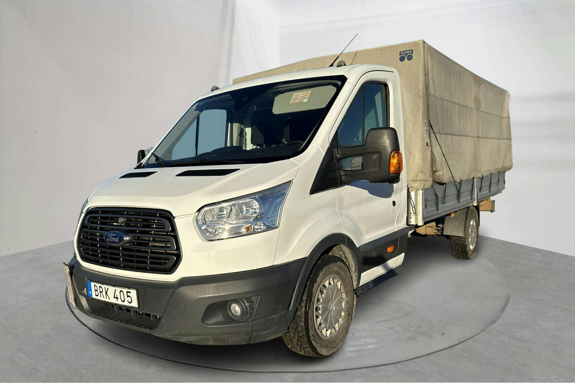 Presentation photo 1 of 14: Ford Transit Chassi 350 2.2 TDCi 2WD (155hk) - 159 090 km - Manual - white - 2015