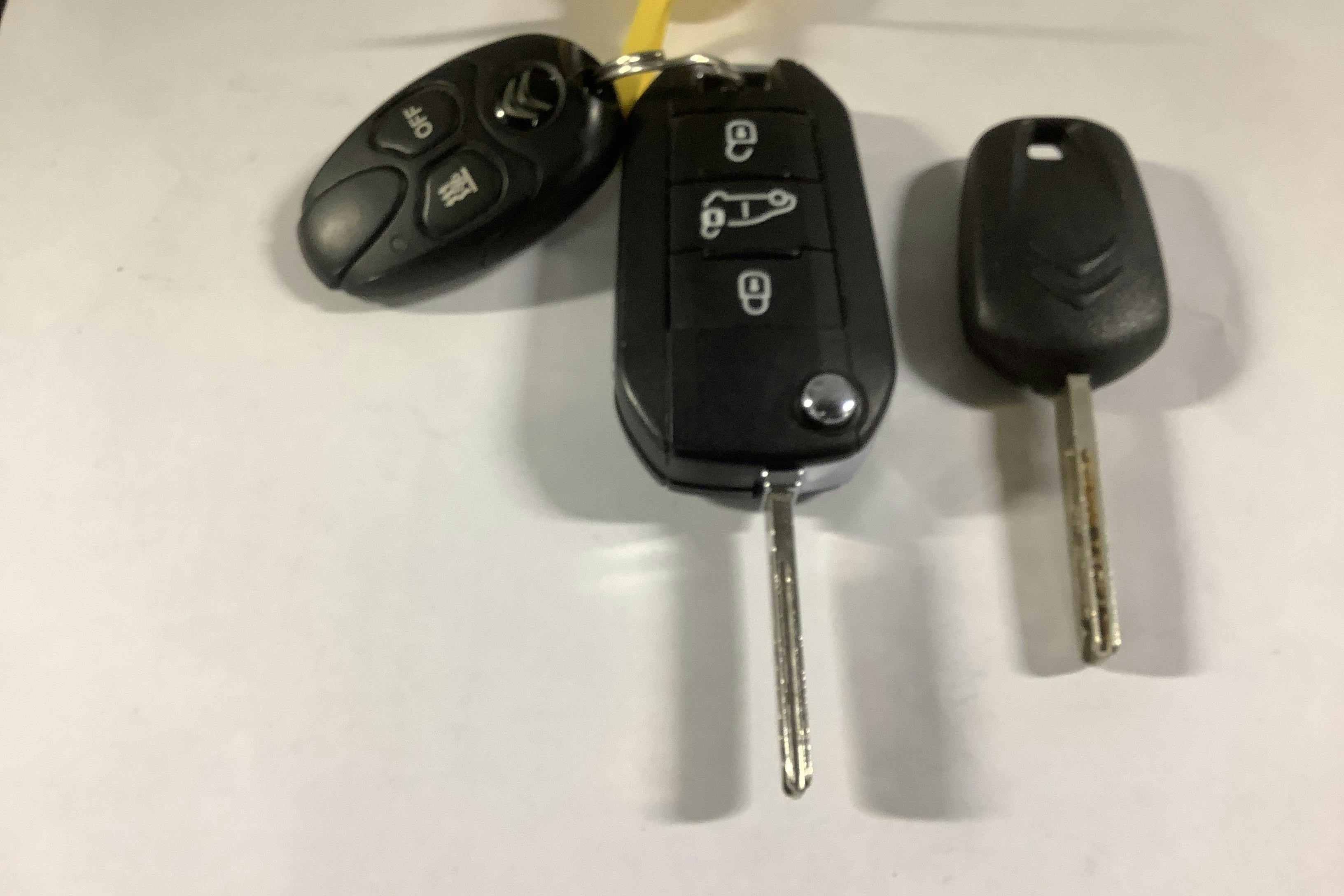 Presentation photo 15 of 15: Citroën Jumpy III 2.0 BlueHDI Skåp (120hk) - 37 420 km - Manual - white - 2019