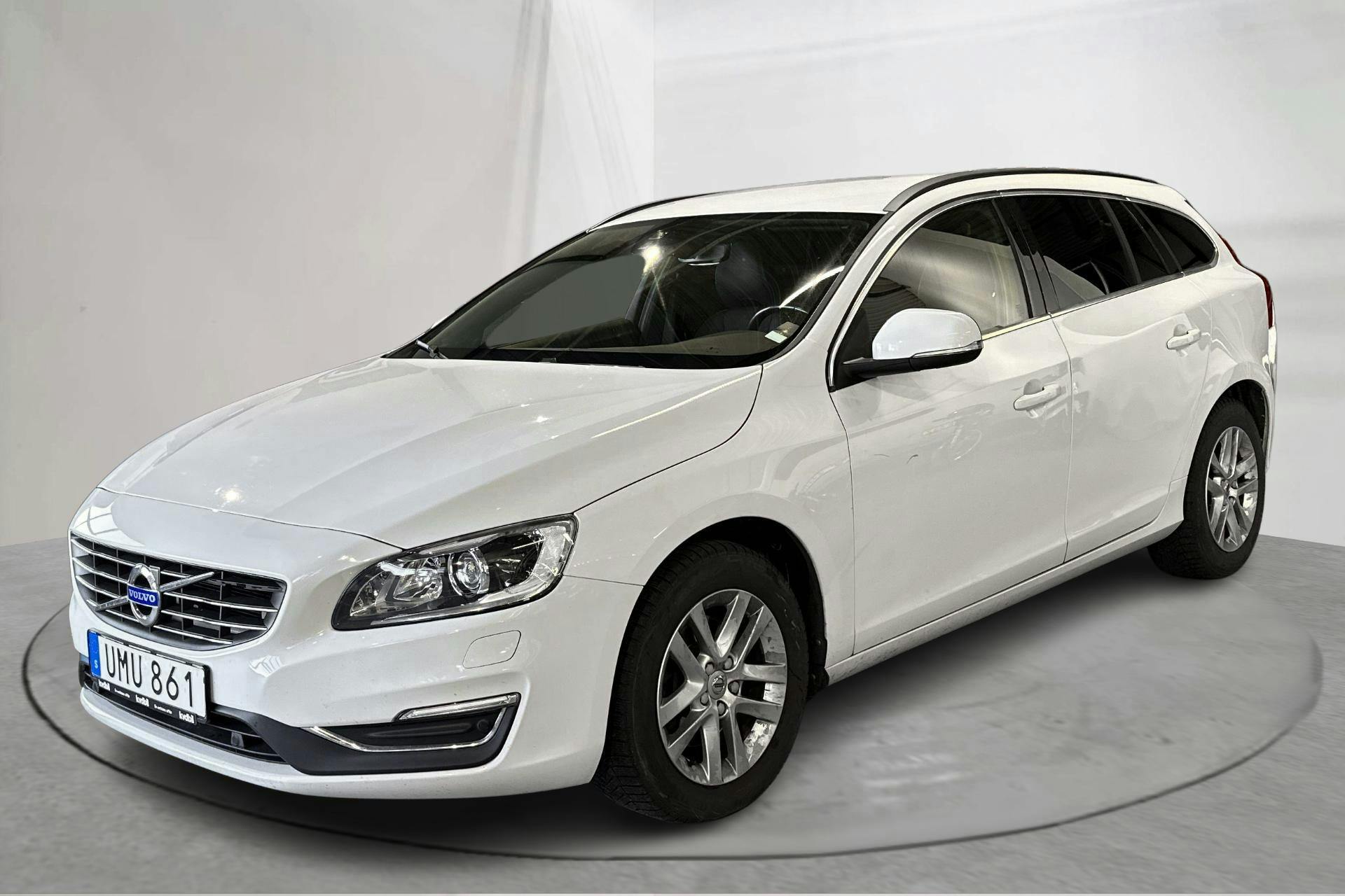 Volvo V60 D3 (150hk) - 160 480 km - Manual - white - 2018
