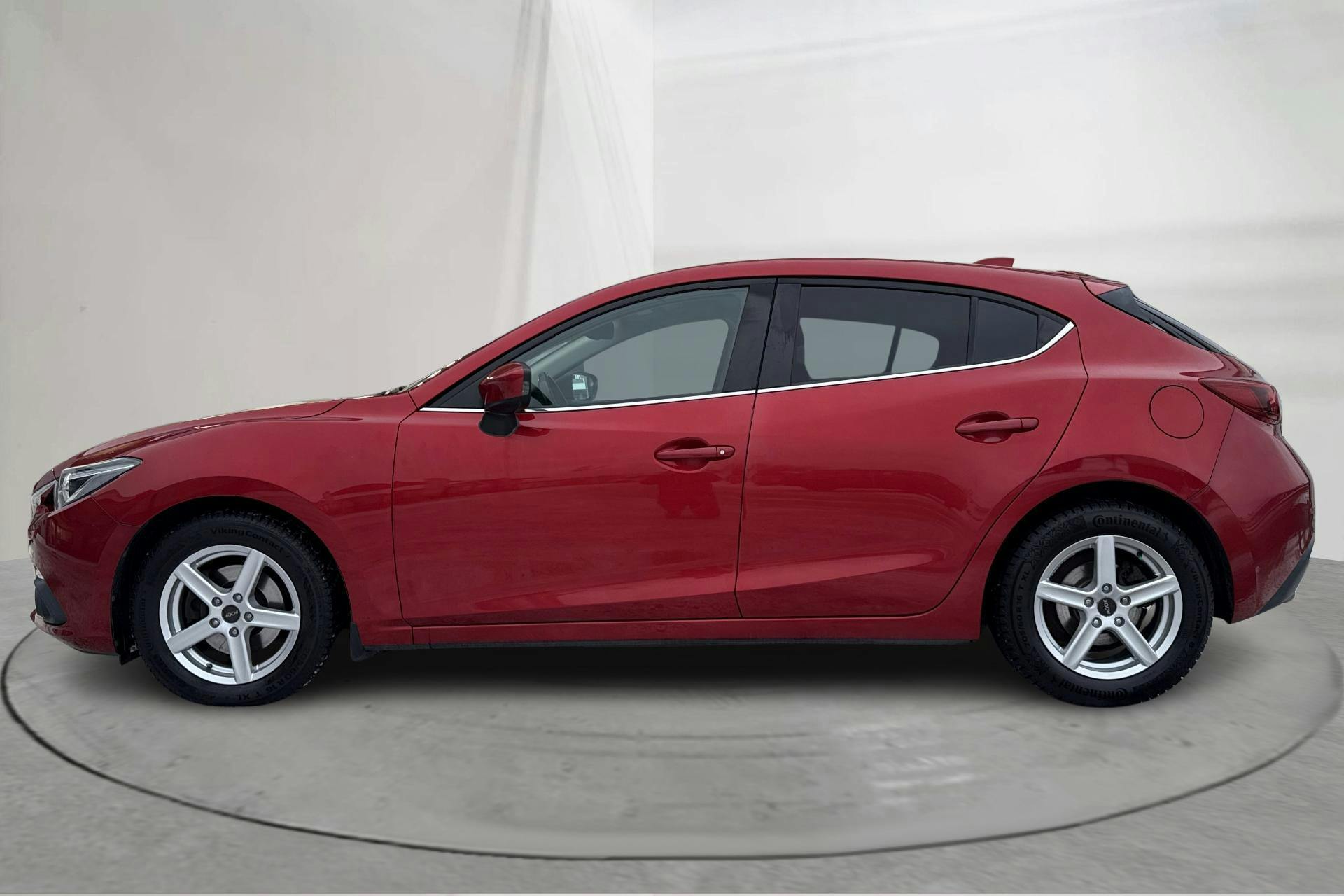 Presentation photo 2 of 15: Mazda 3 2.0 5dr (120hk) - 106 840 km - Automatic - red - 2015