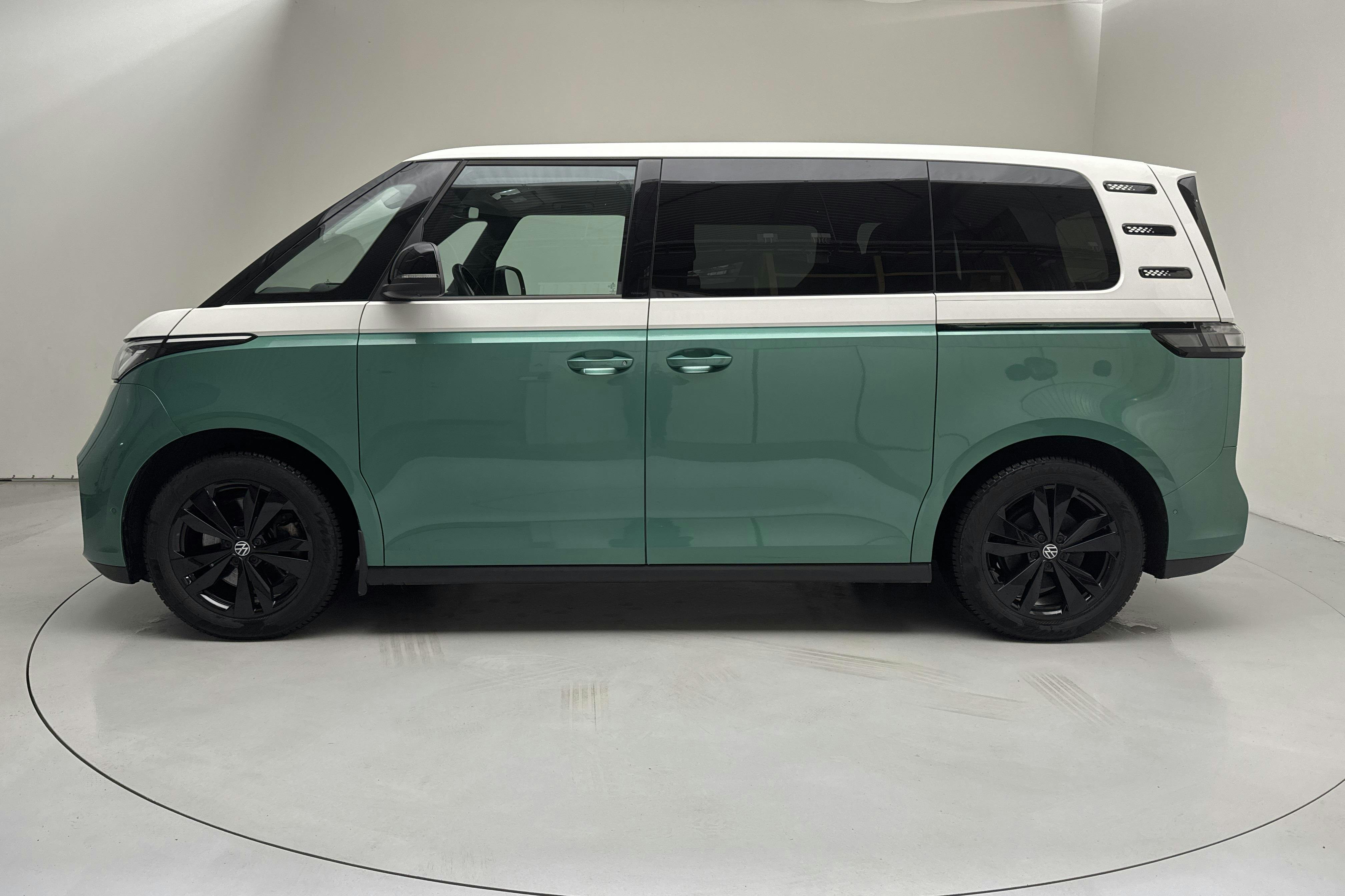 Esittelykuva 2 osoitteesta 18: VW ID. Buzz (204hk) - 33 150 km - Automaattinen - 2024