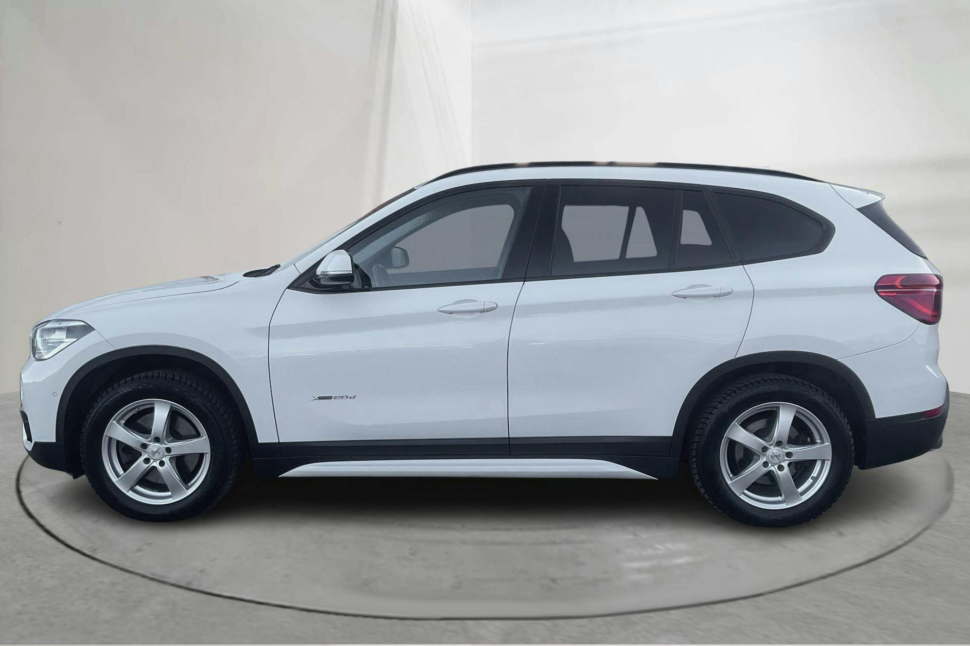 Presentation photo 2 of 14: BMW X1 xDrive20d, F48 (190hk) - 73 430 km - Automatic - white - 2016