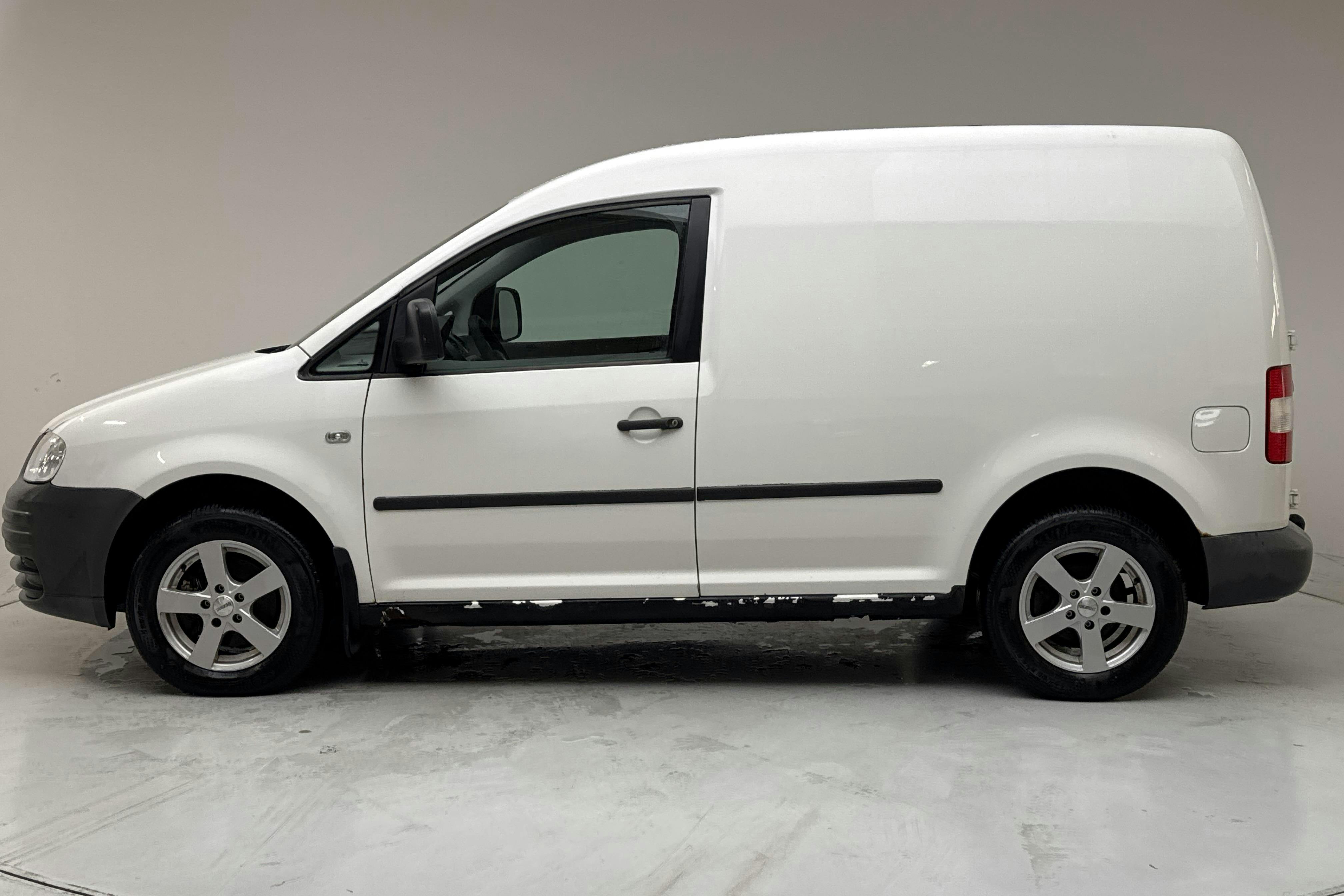 Esitlusfoto 2 aadressil 10: VW Caddy 1.9 TDI Skåp (105hk) - 140 410 km - Käsitsi - valge - 2007
