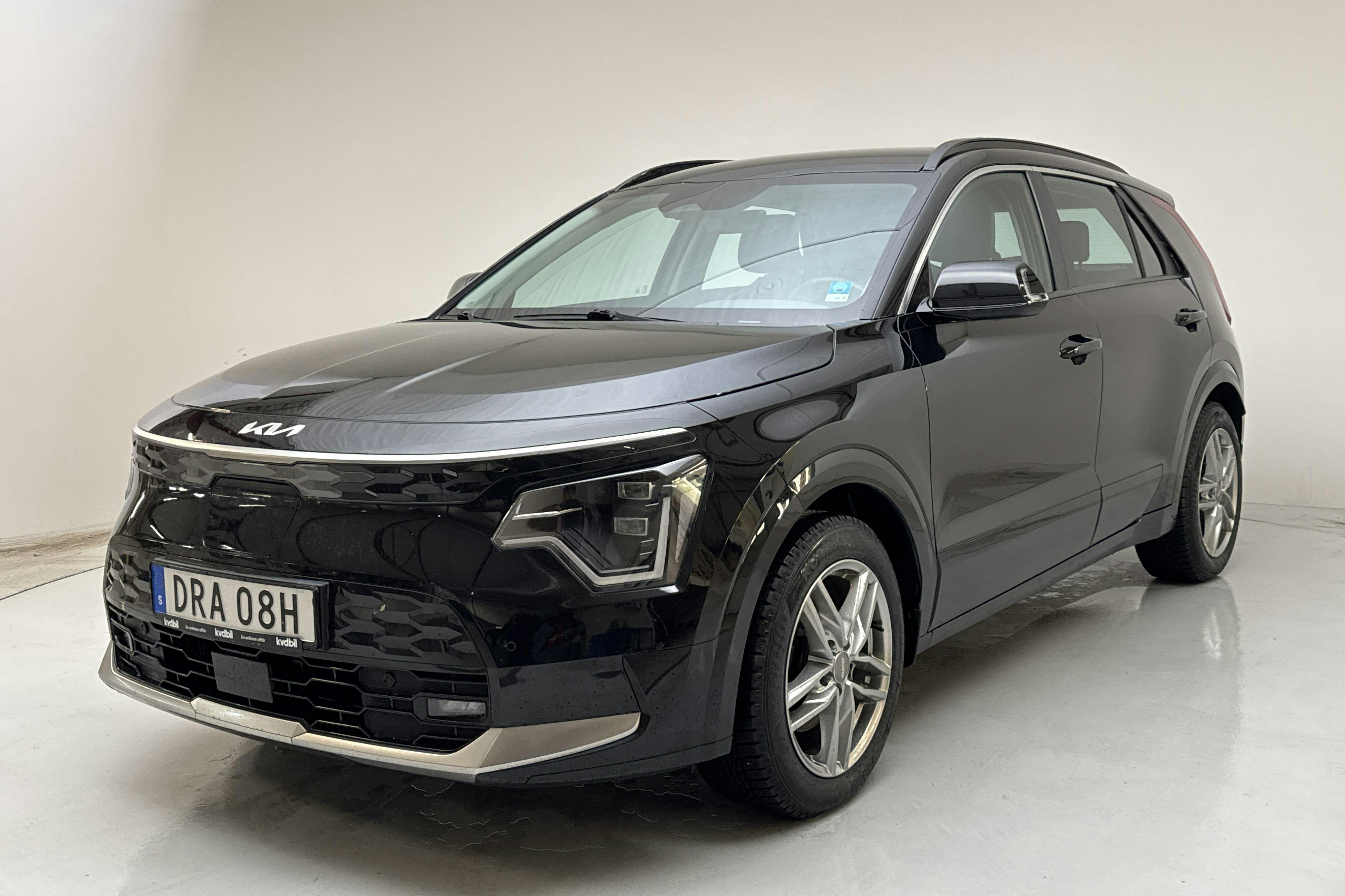 Esittelykuva 1 osoitteesta 16: KIA Niro EV 65kWh (204hk) - 95 480 km - Automaattinen - musta - 2023