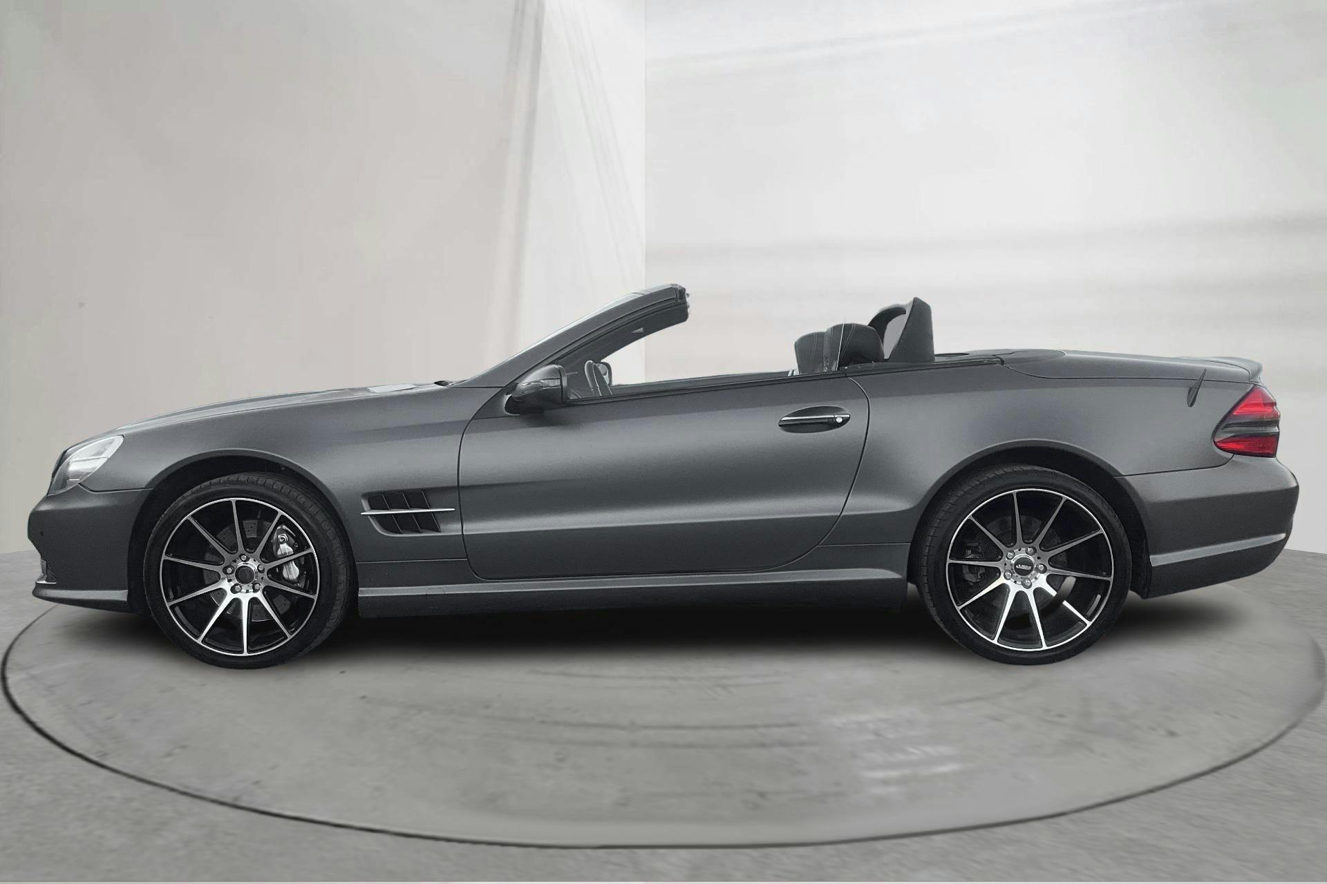 Presentation photo 2 of 18: Mercedes SL 350 R230 (315hk) - 142 640 km - Automatic - black - 2009
