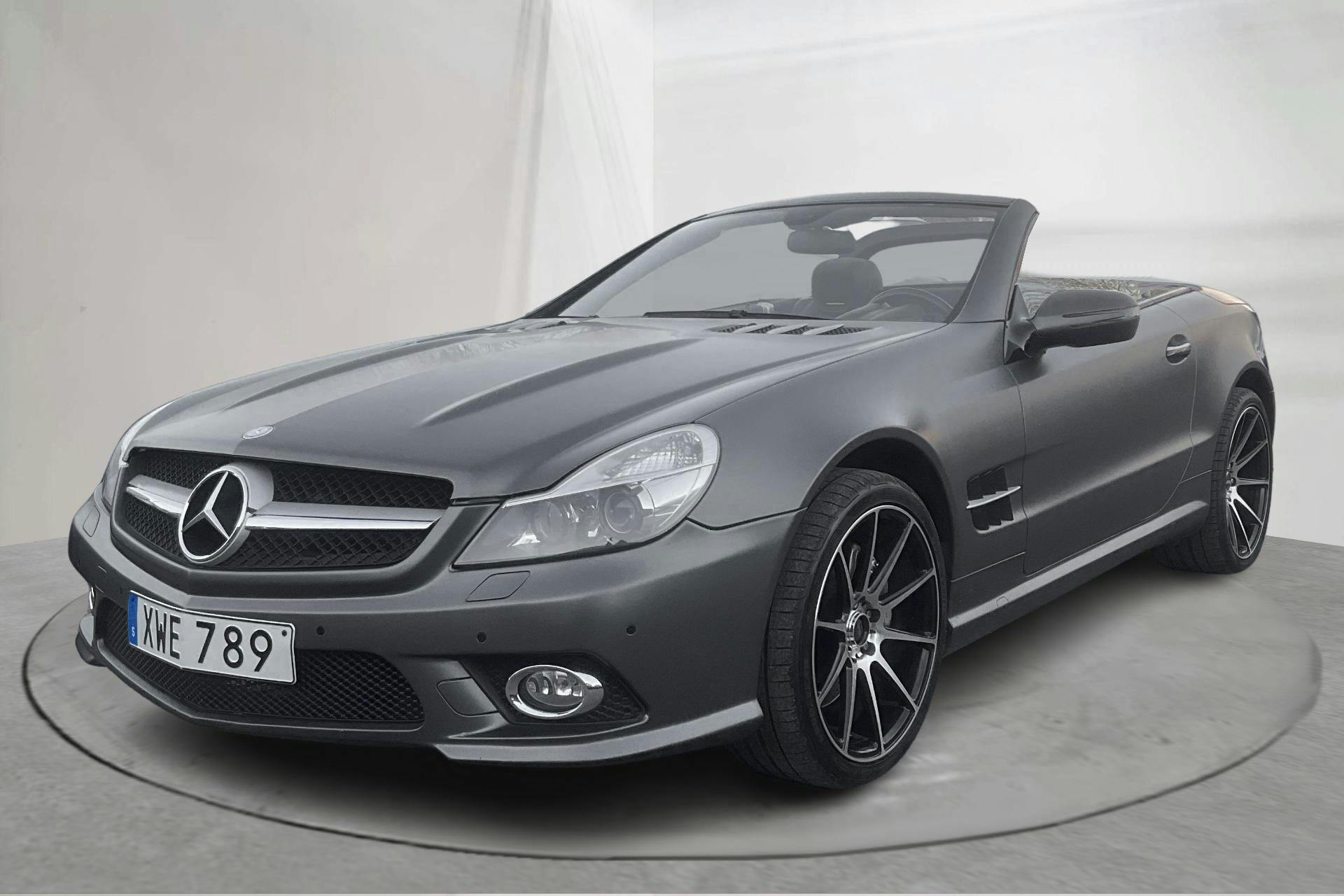 Presentation photo 1 of 18: Mercedes SL 350 R230 (315hk) - 142 640 km - Automatic - black - 2009