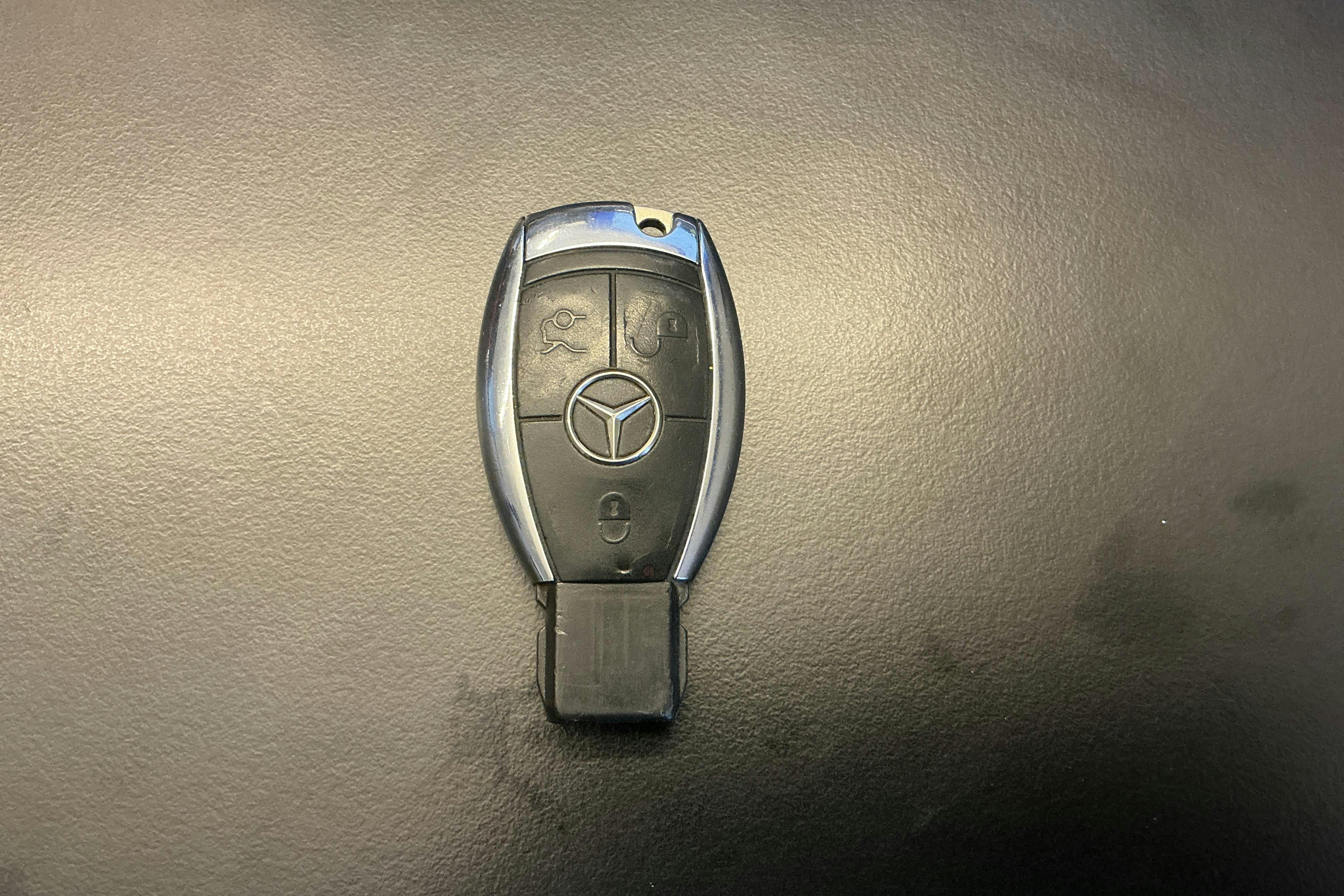 Presentation photo 18 of 18: Mercedes SL 350 R230 (315hk) - 142 640 km - Automatic - black - 2009