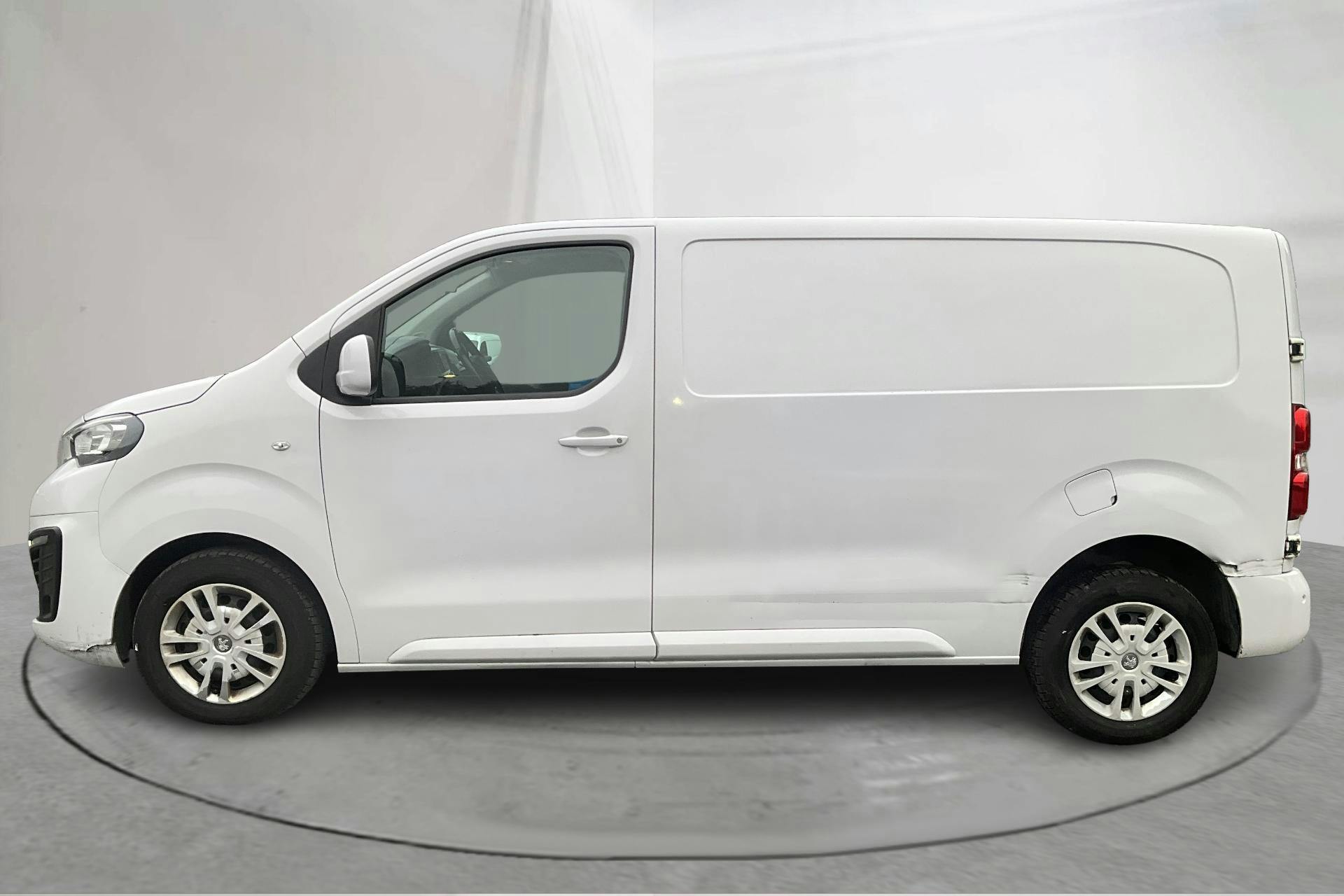 Presentation photo 2 of 14: Peugeot Expert BlueHDi Skåp (122hk) - 142 240 km - Automatic - white - 2020