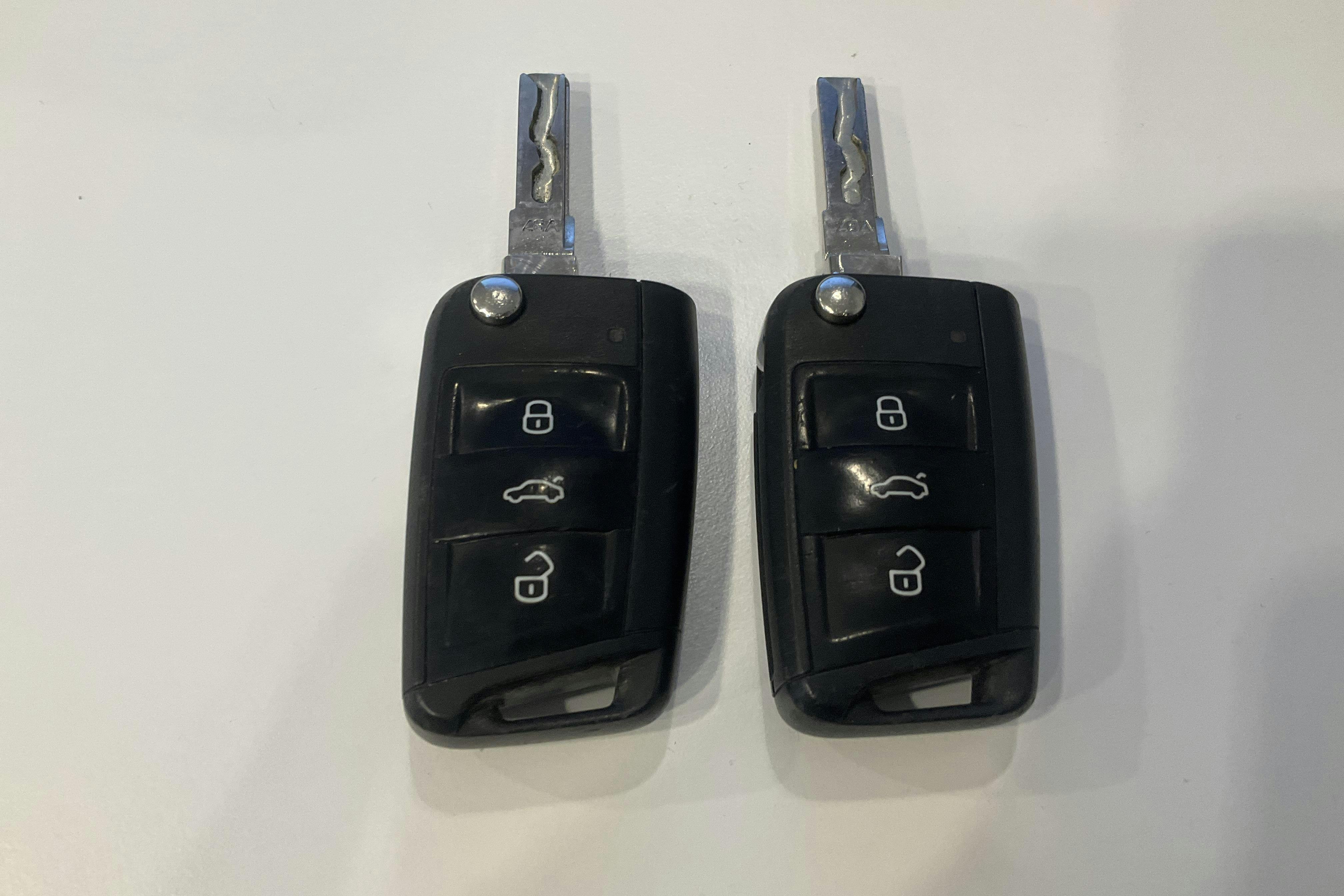 Esittelykuva 18 osoitteesta 18: Skoda Octavia III 1.0 TSI Combi (115hk) - 134 590 km - Manuaalinen - hopea - 2018