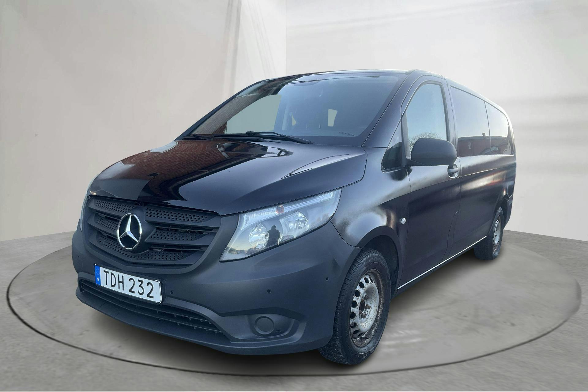 Presentation photo 1 of 15: Mercedes Vito 116 CDI W640 (163hk) - 208 450 km - Automatic - black - 2015