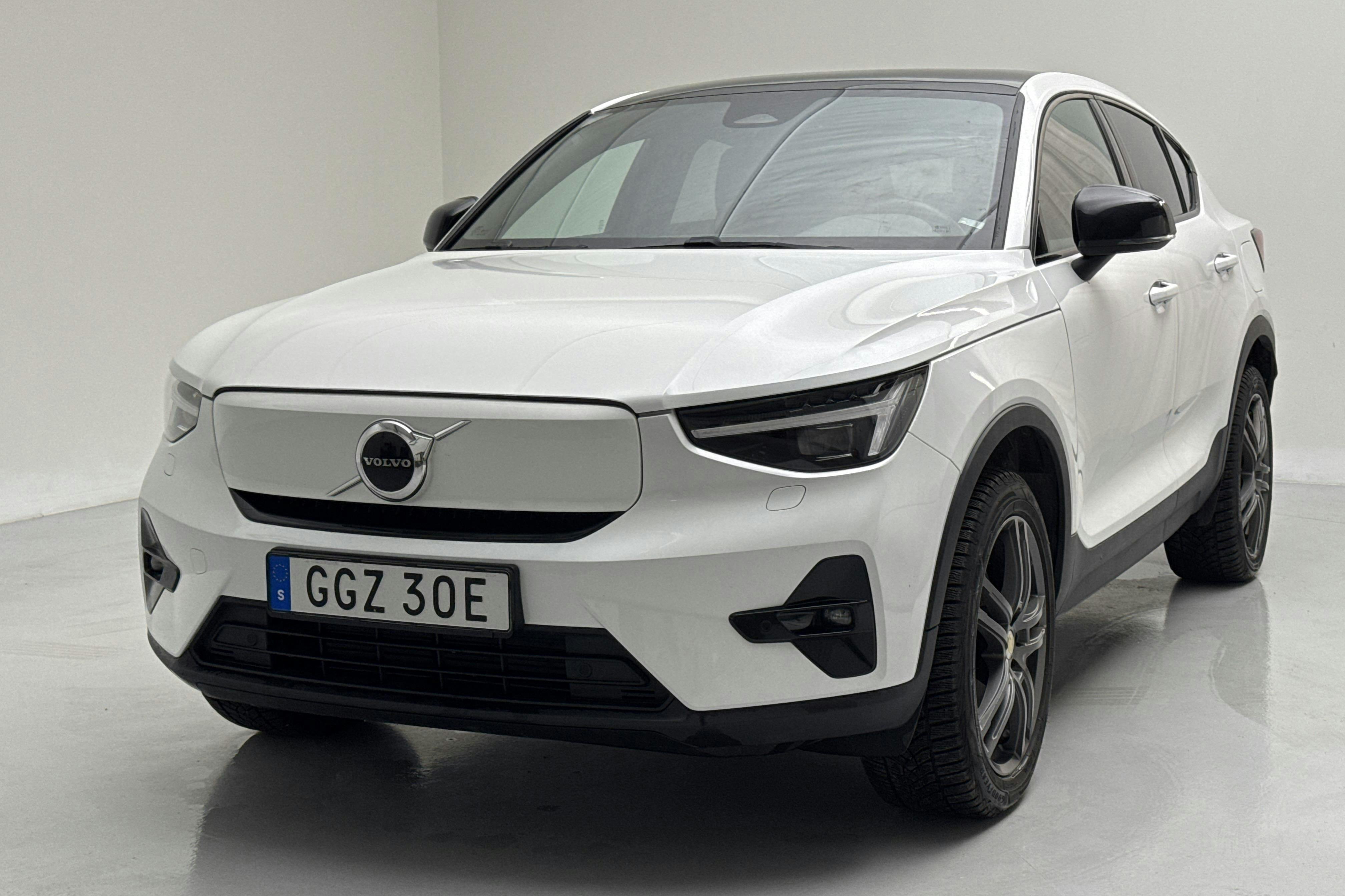Presentation photo 1 of 19: Volvo C40 Recharge Twin (408hk) - 66 770 km - Automatic - white - 2023