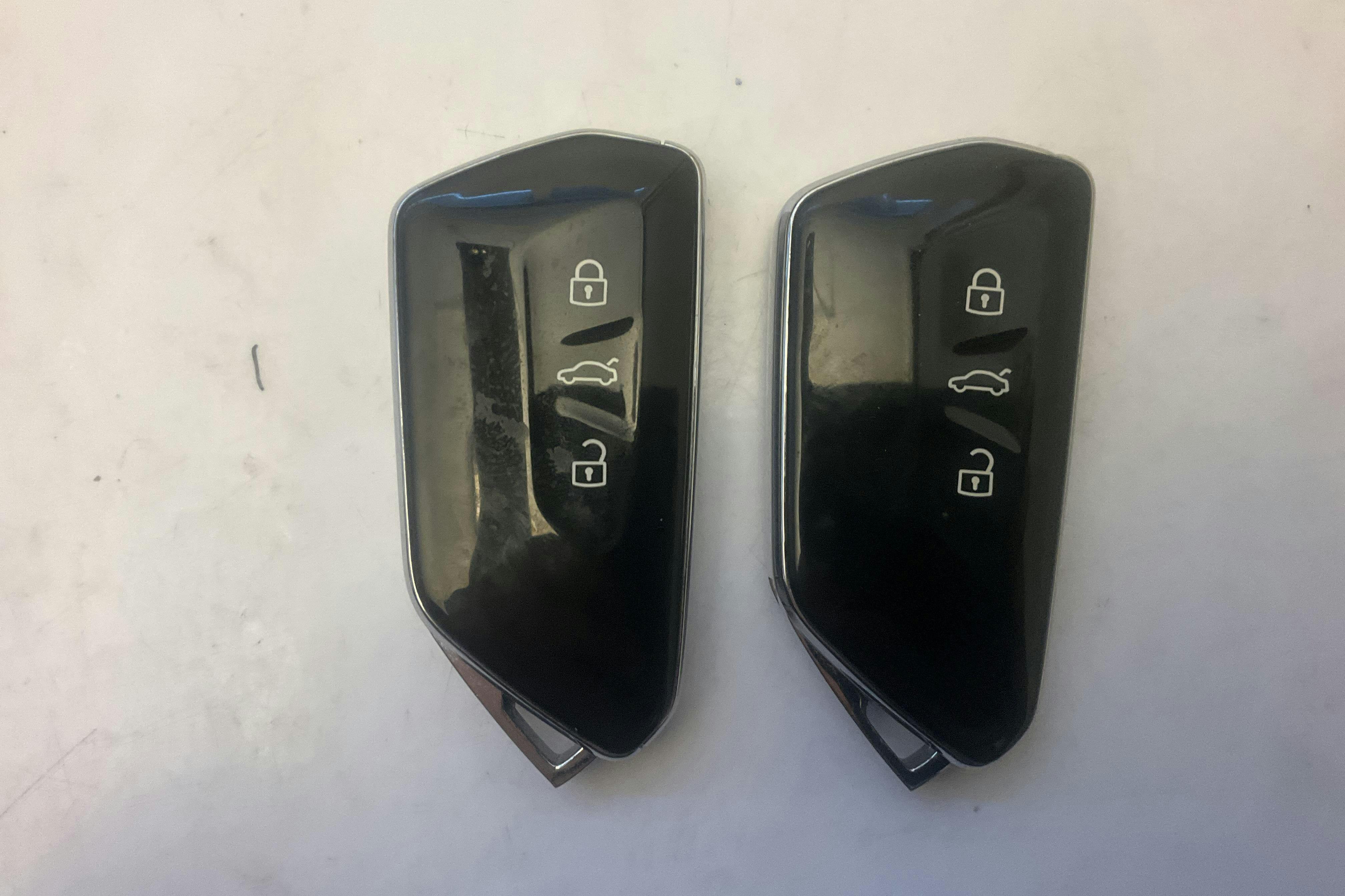 Presentation photo 28 of 28: Volkswagen Golf R 20 Year 2.0 TSI (333hk) - 21 160 km - Automatic - black - 2024