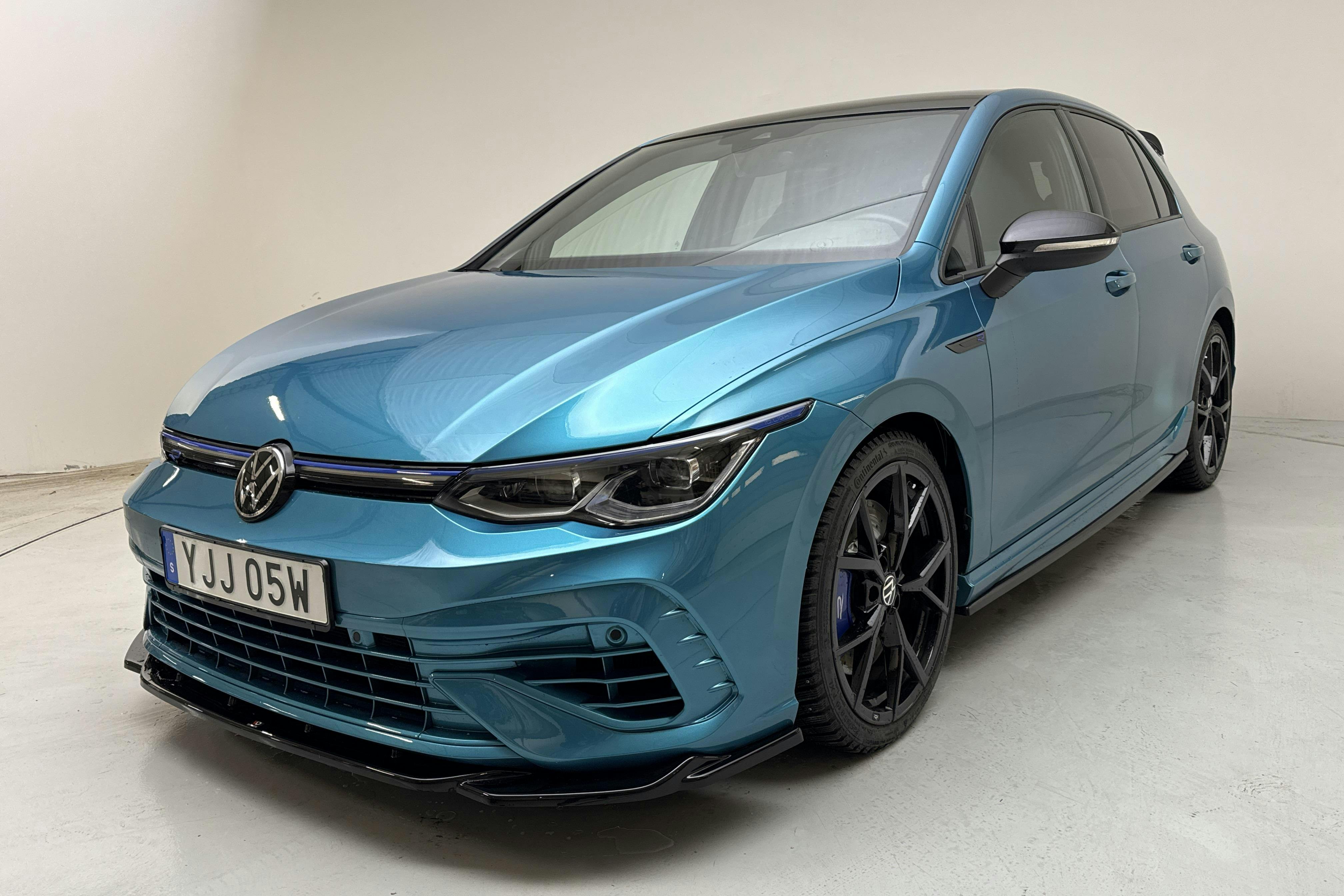 Presentation photo 1 of 28: Volkswagen Golf R 20 Year 2.0 TSI (333hk) - 21 160 km - Automatic - black - 2024