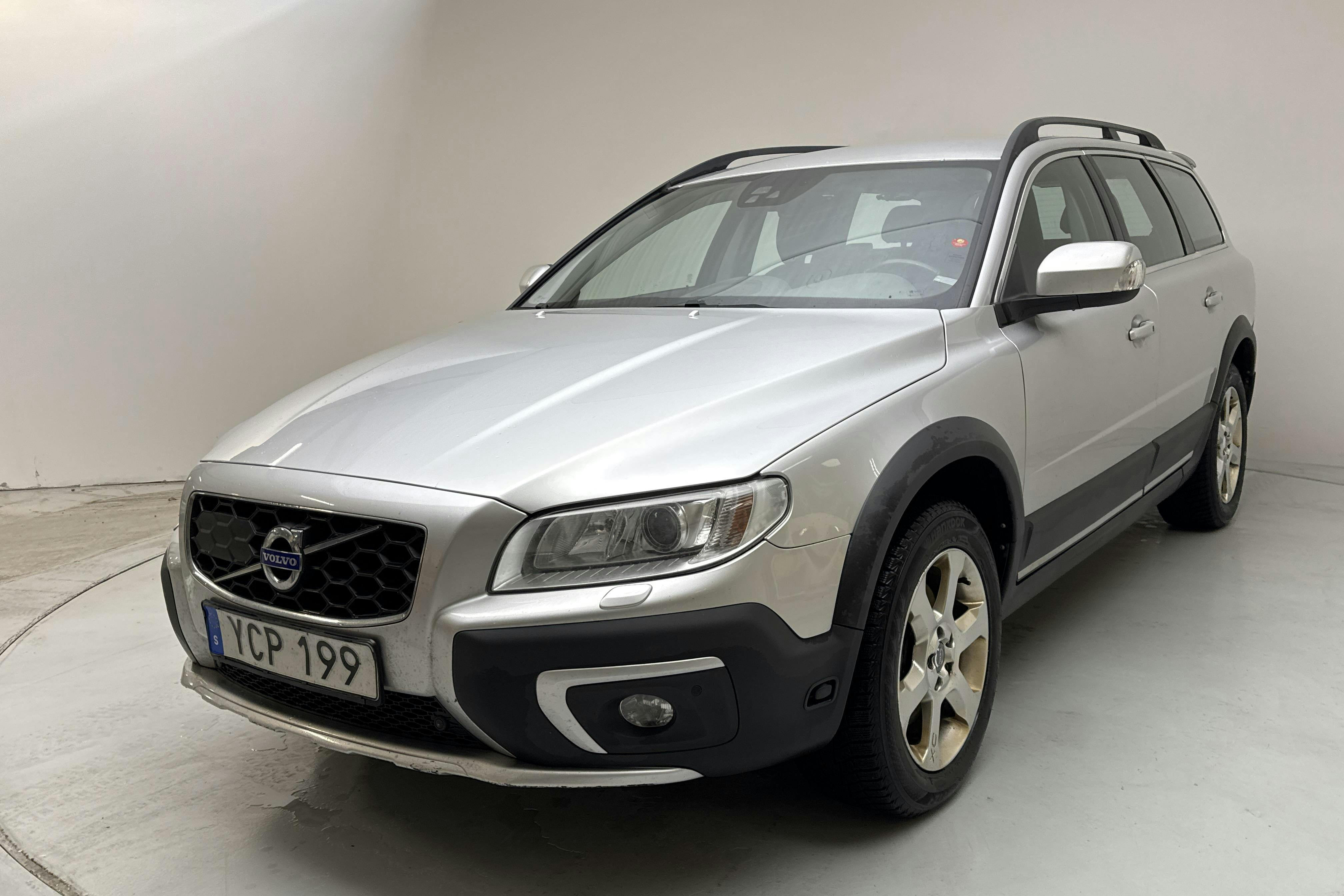 Presentation photo 1 of 14: Volvo XC70 II D4 AWD (181hk) - 299 610 km - Automatic - silver - 2016